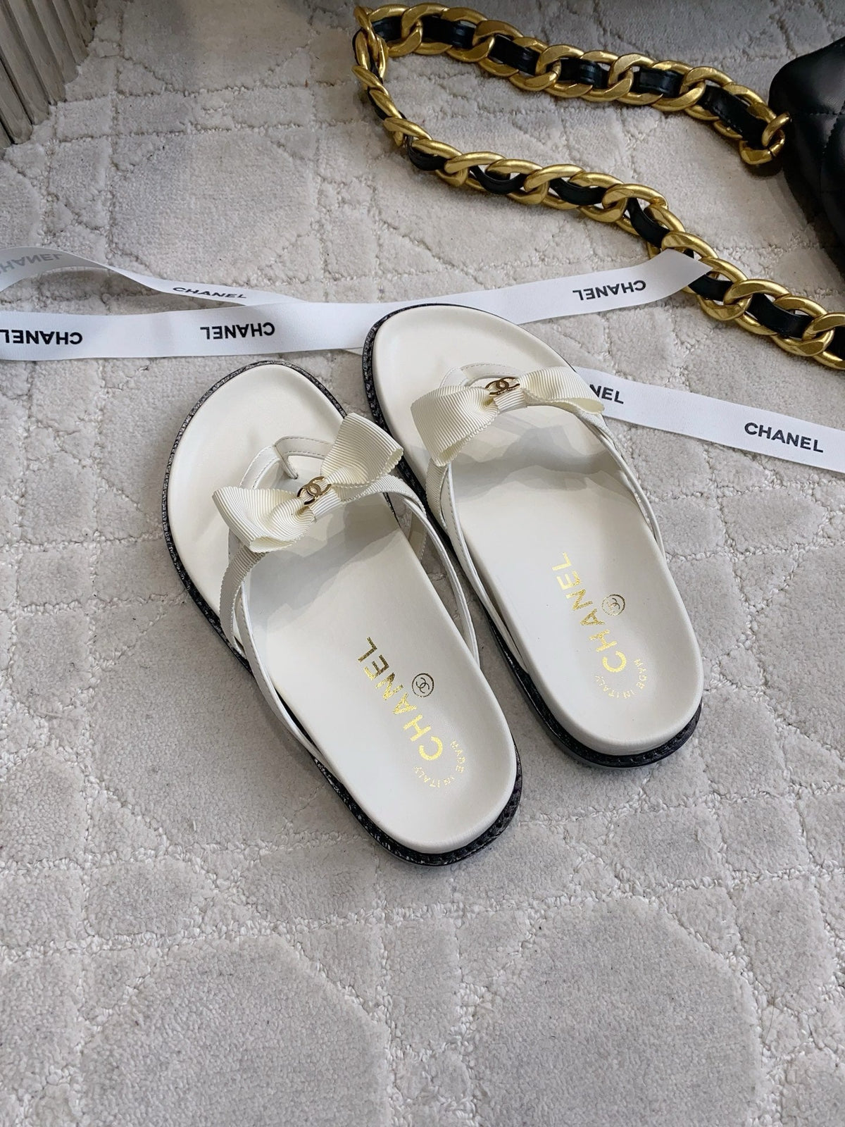 CC 26s Bow Thong Sandals White Lambskin 723724