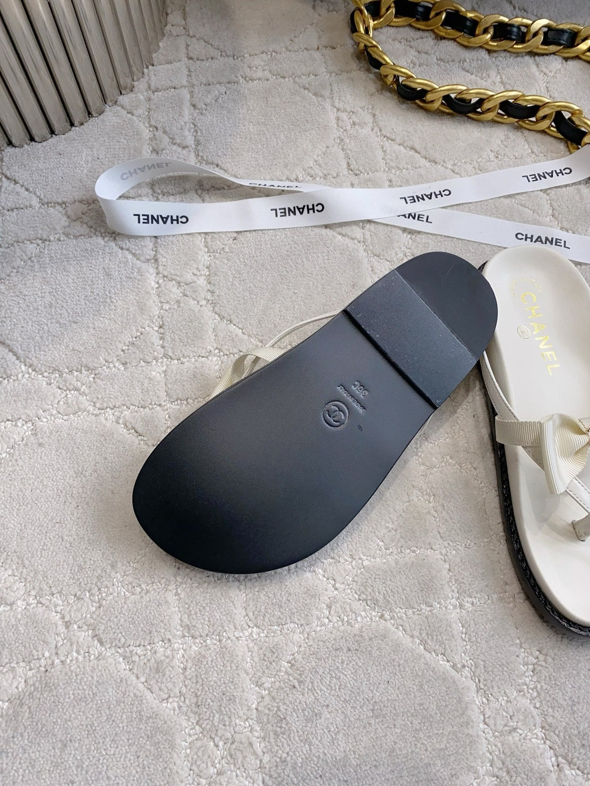 CC 26s Bow Thong Sandals White Lambskin 723724