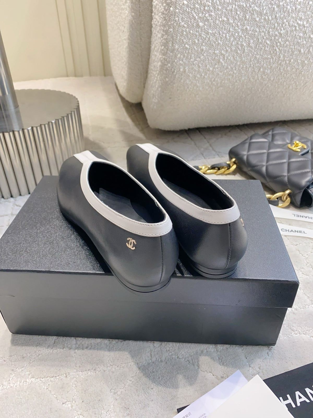 CC 26s Ballet Flat Matthieu Blazy Black Sheepskin 808126