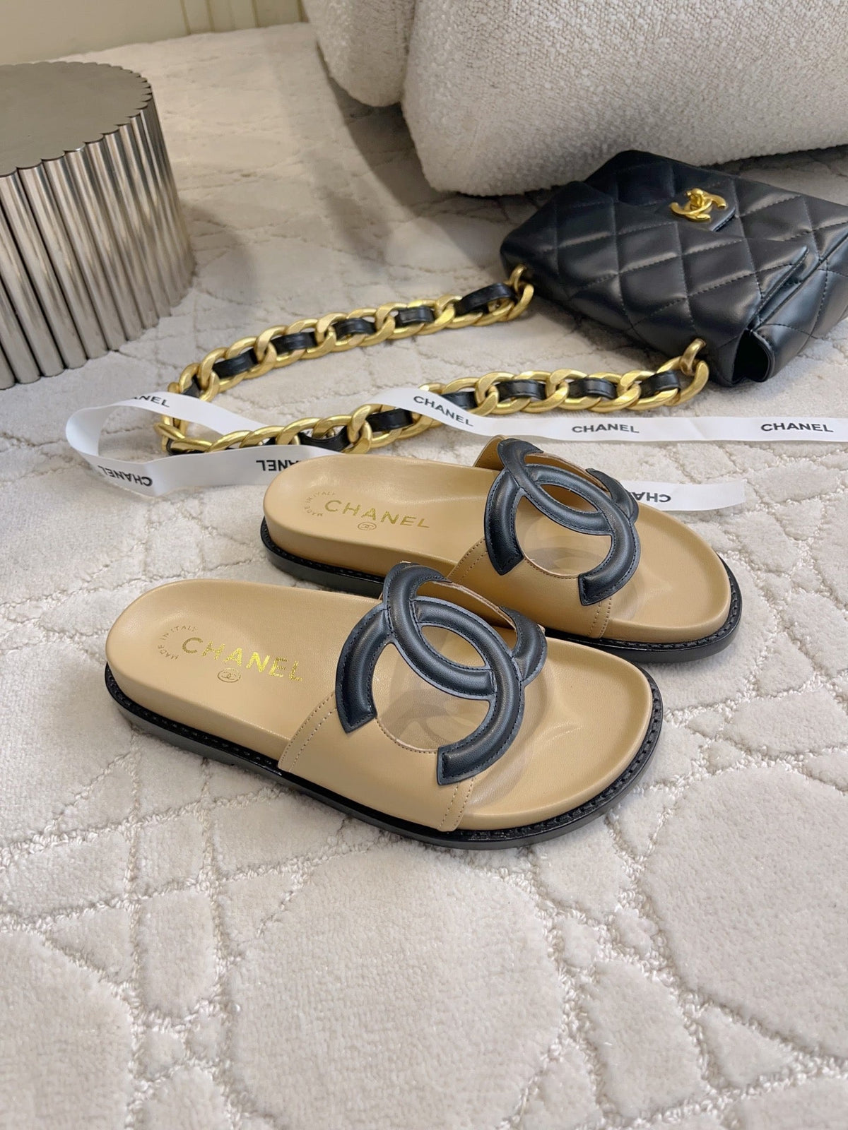 CC Logo Slide Beige Lambskin 723798