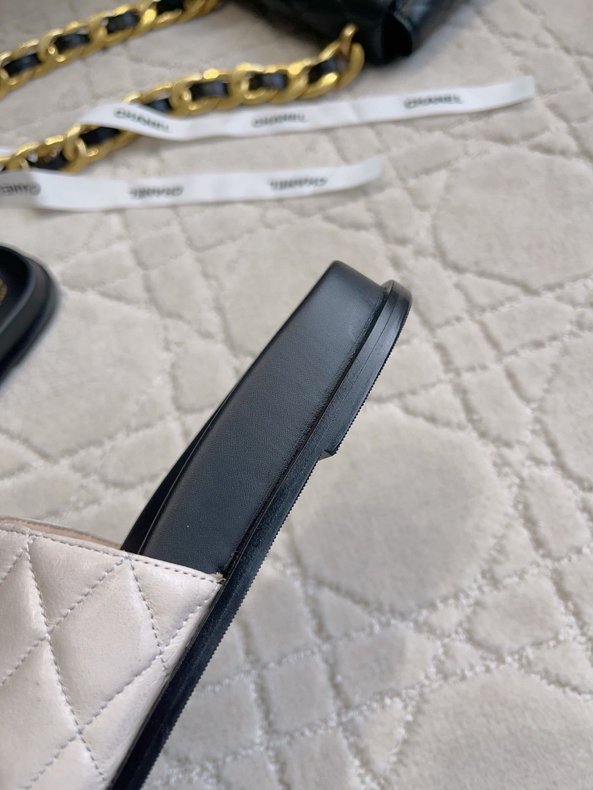 CC Logo Slide Black Light Taupe Quited Lambskin 723796