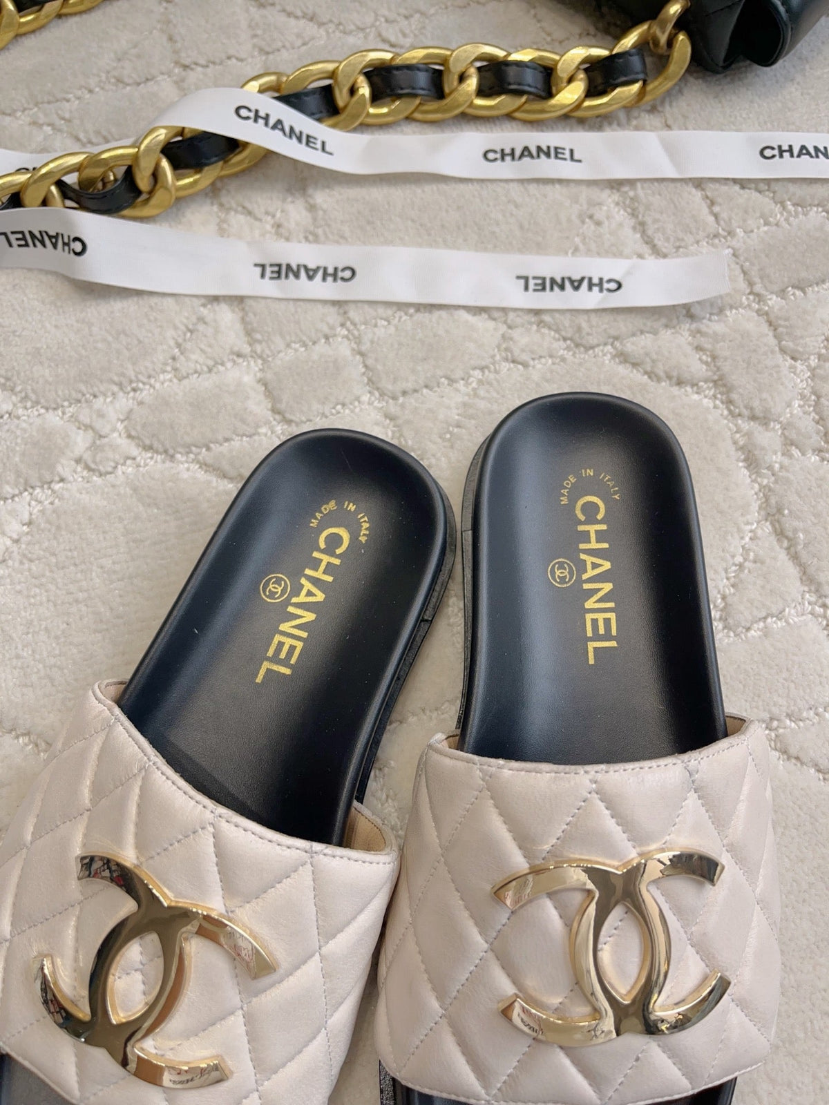 CC Logo Slide Black Light Taupe Quited Lambskin 723796