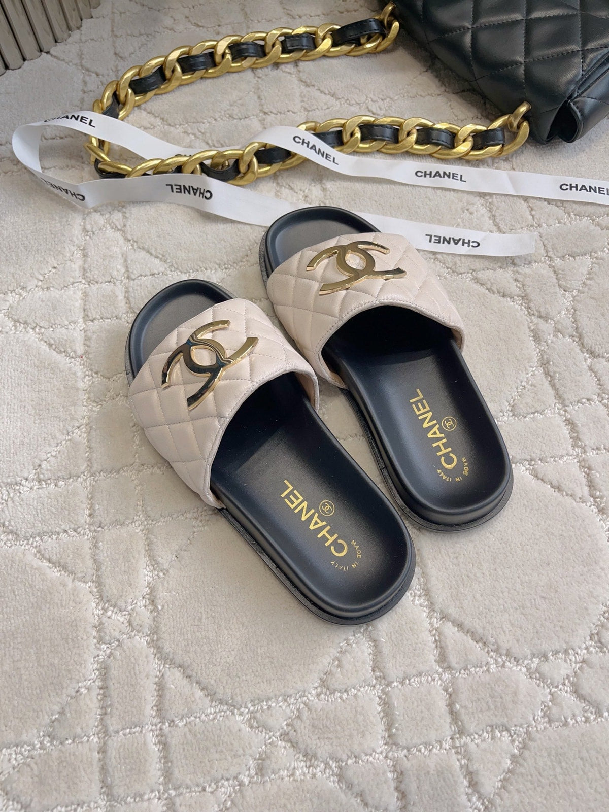 CC Logo Slide Black Light Taupe Quited Lambskin 723796