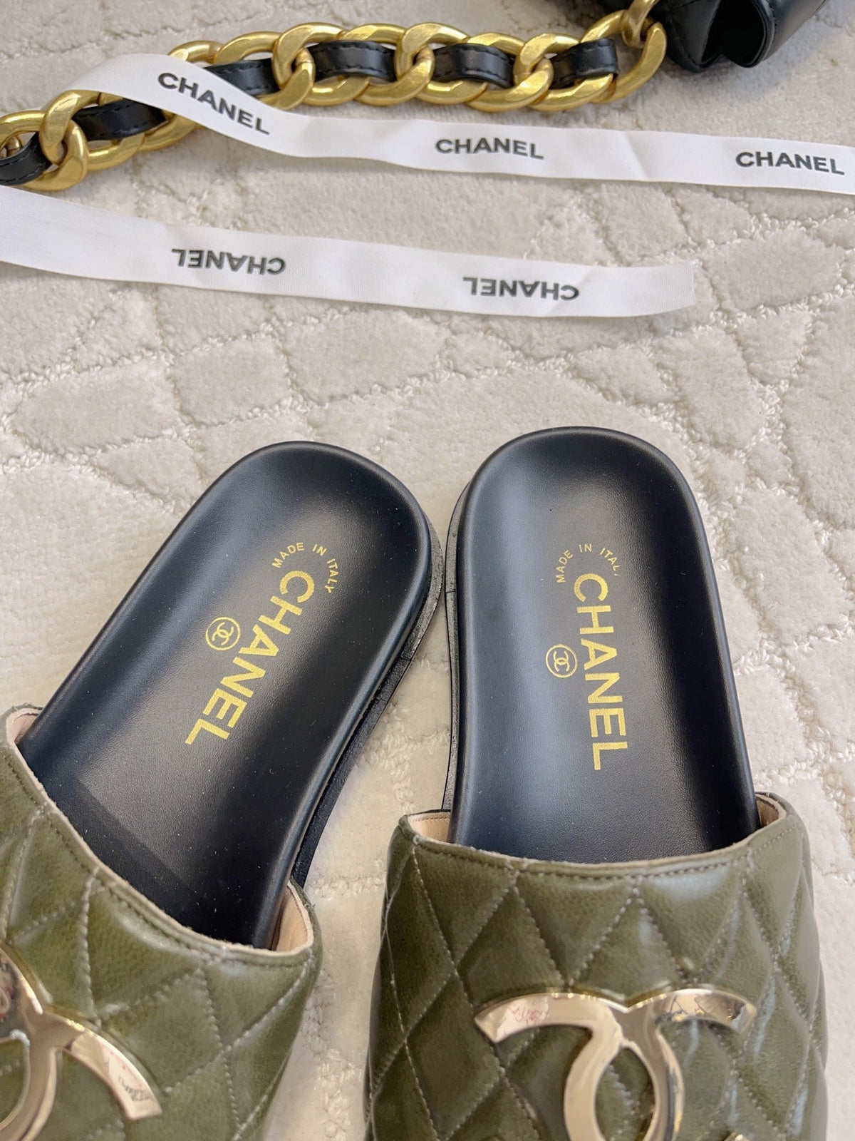 CC Logo Slide Black Olive Quited Lambskin 723795