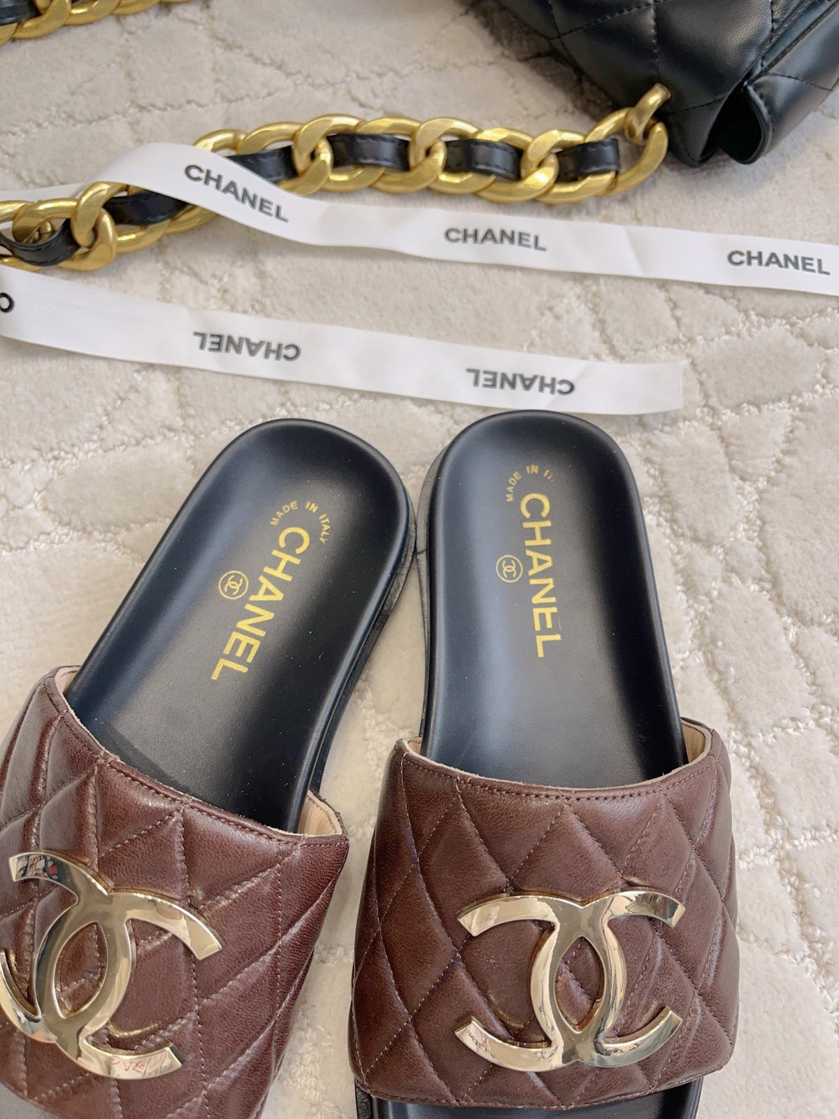 CC Logo Slide Black Brown Quited Lambskin 723794