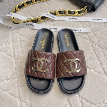CC Logo Slide Black Brown Quited Lambskin 723794