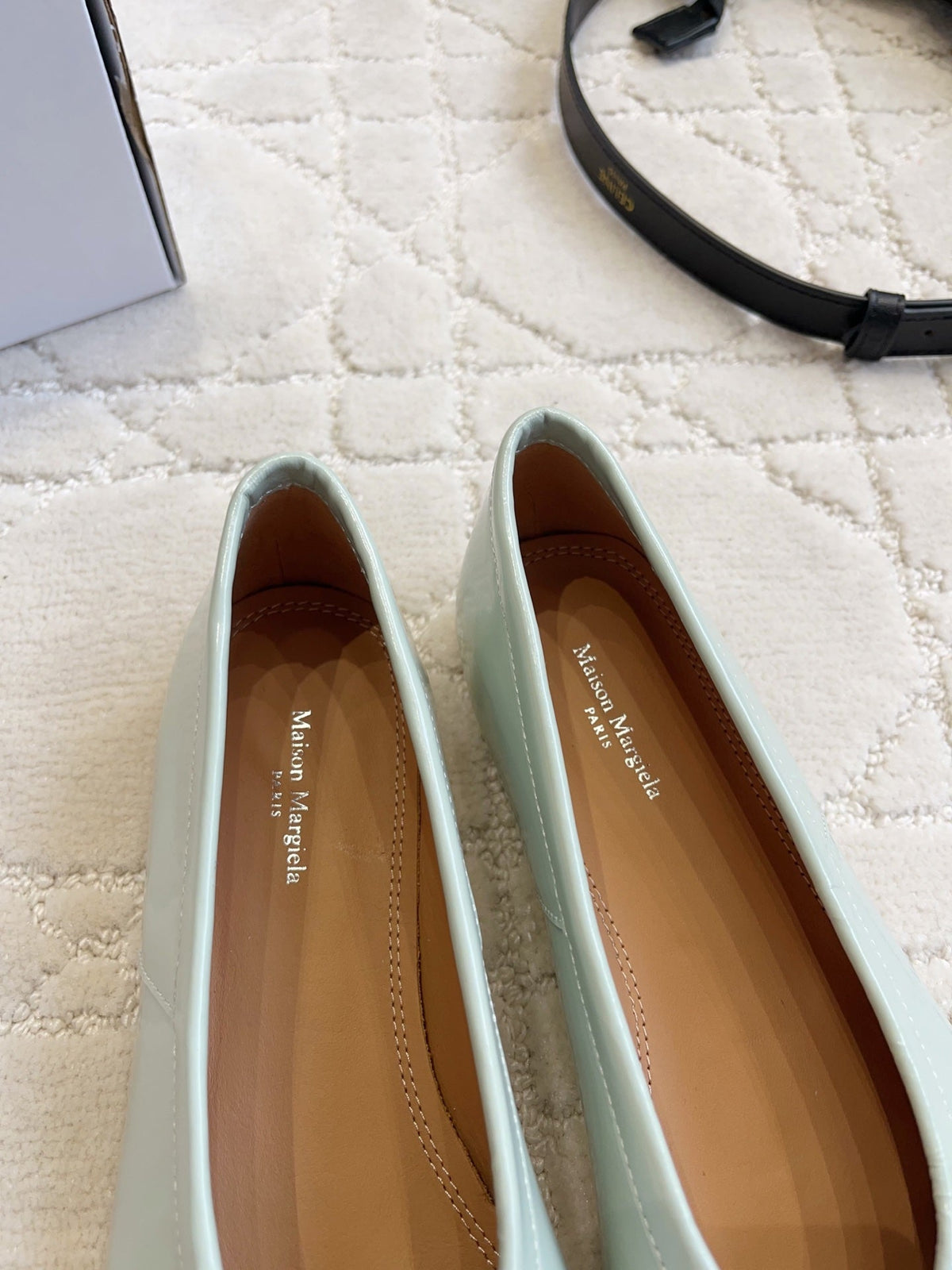 Maison Margiela Tabi Shoes Flat Pale Mint Patent Leather 808645