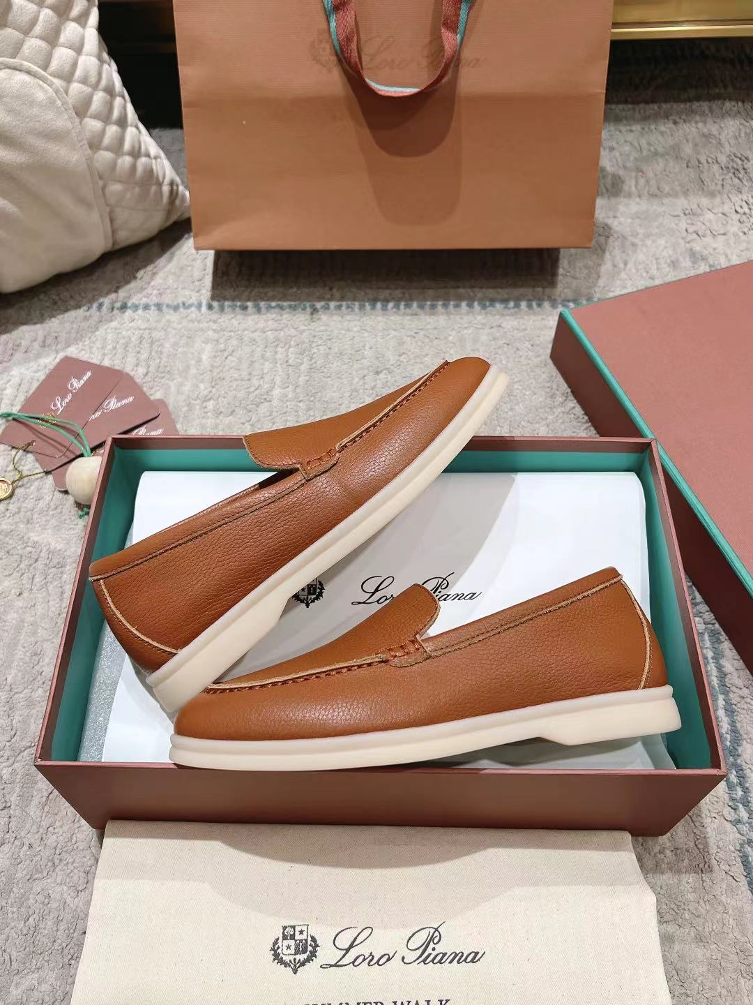LP Summer Walk Brown Grain Leather 664633