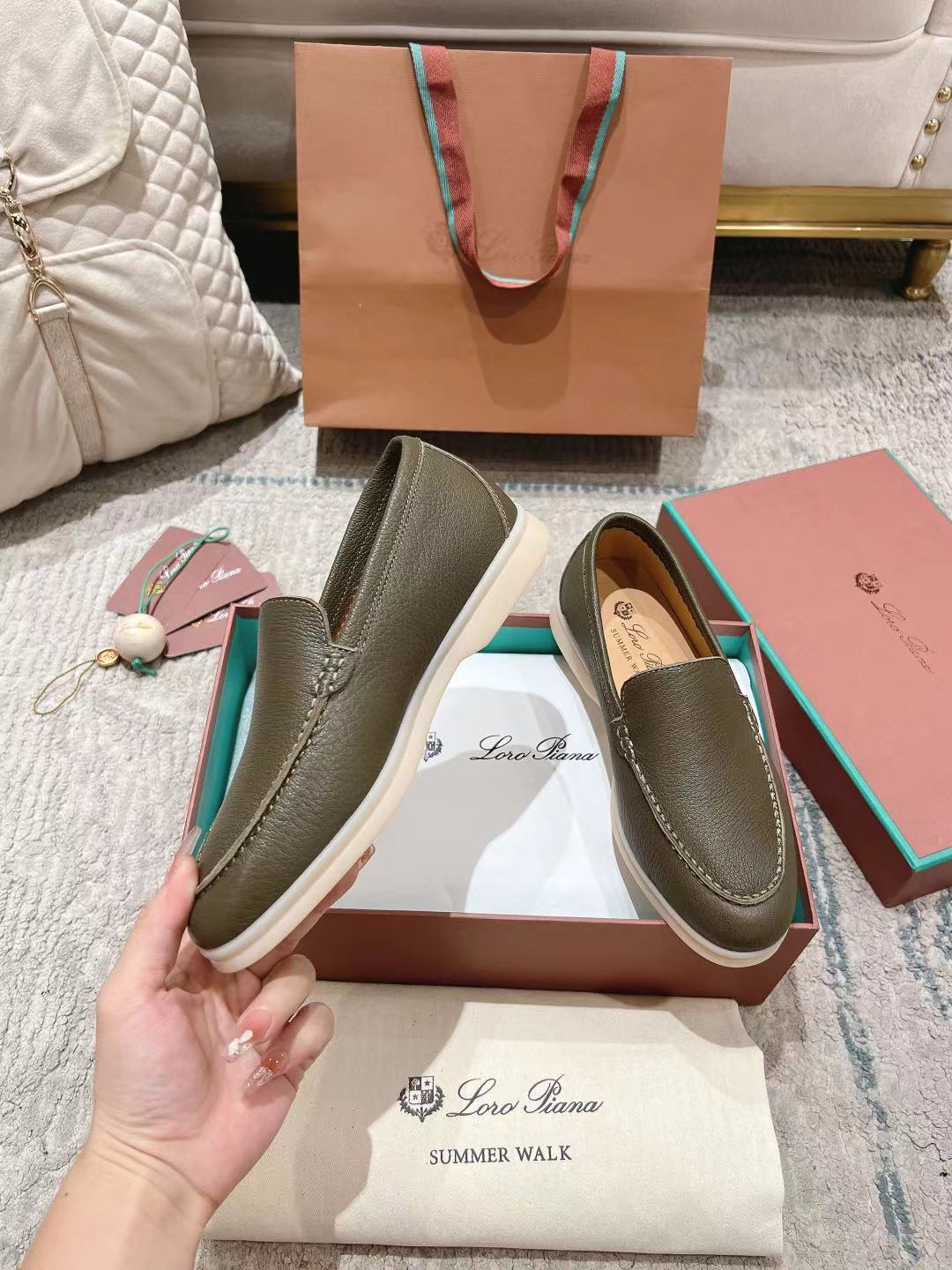 LP Summer Walk Etope Grain Leather 664626
