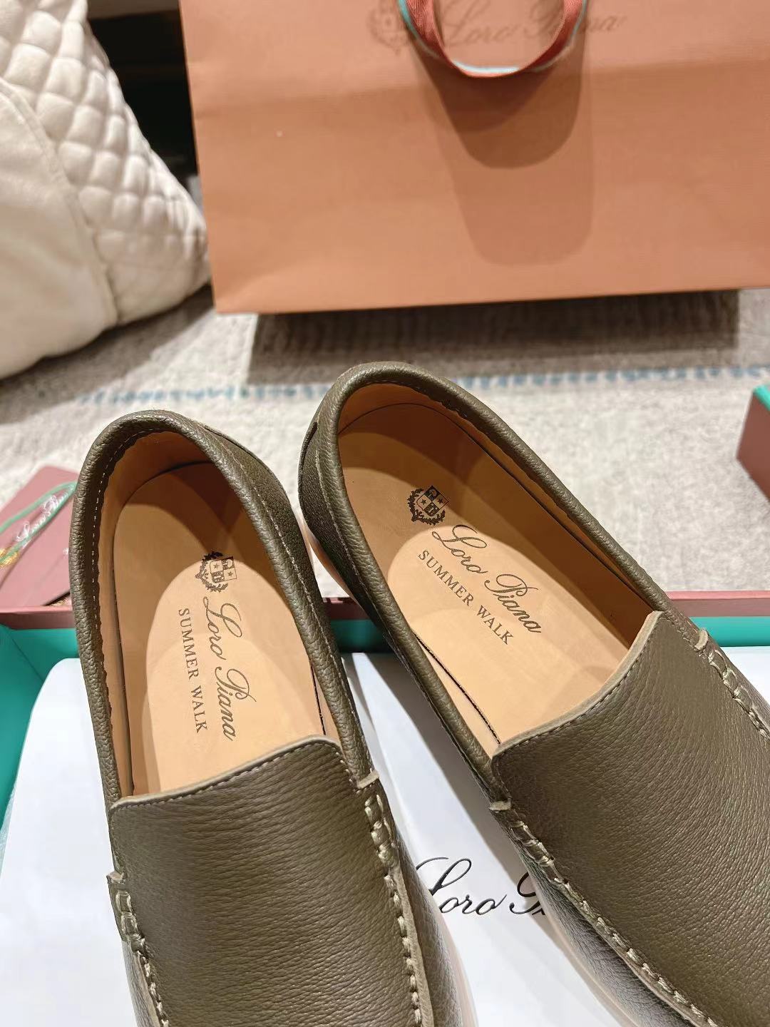 LP Summer Walk Etope Grain Leather 664626