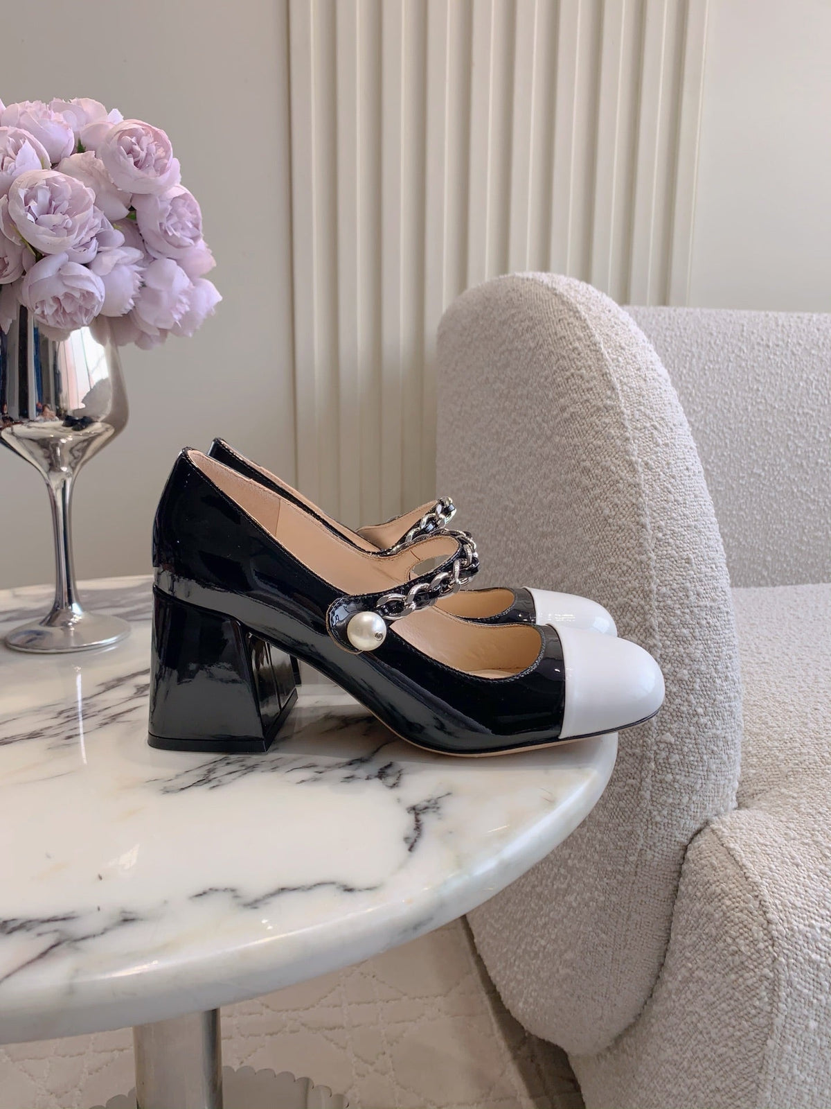 Miu Bicolor Cap-Toe Pump Black White Patent Leather 724260