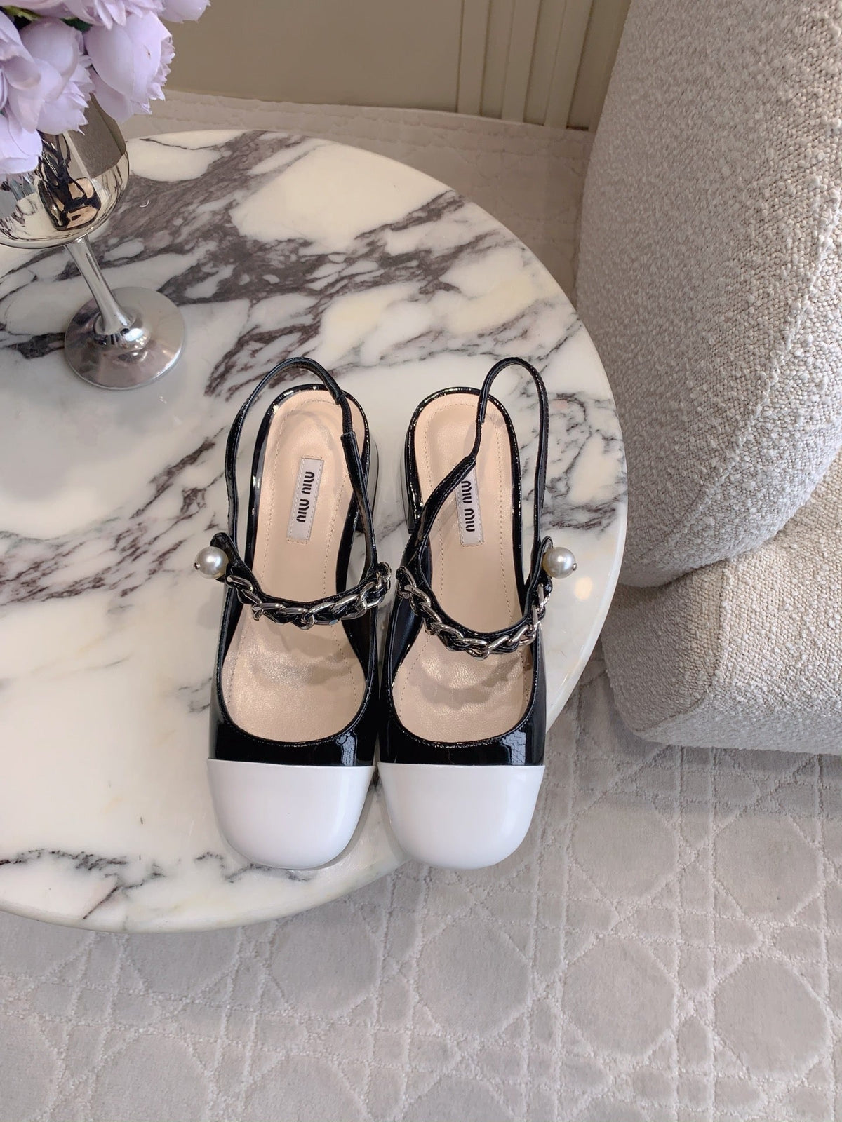 Miu Bicolor Cap-Toe Slingback 4cm Black White Patent Leather 724261