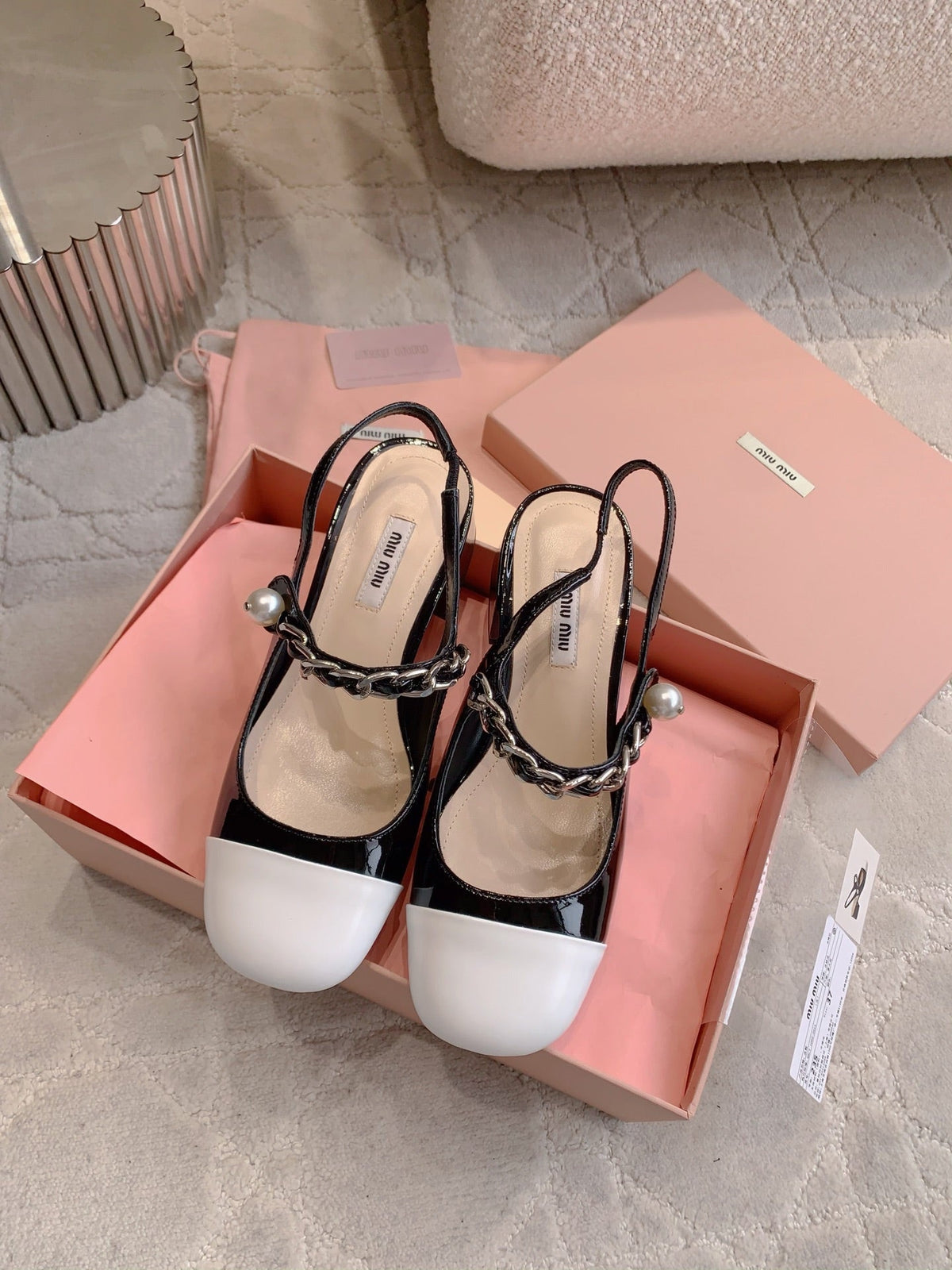 Miu Bicolor Cap-Toe Slingback 4cm Black White Patent Leather 724261