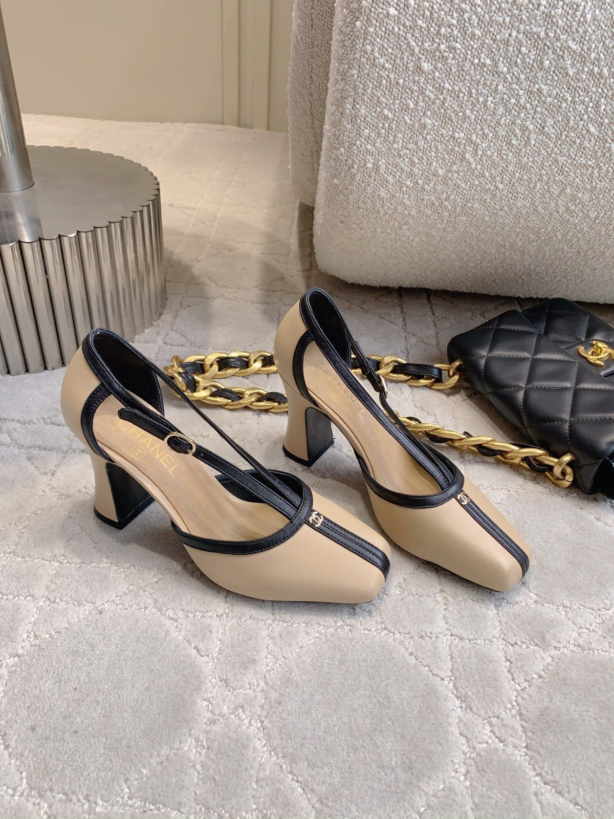 CC 2026s Two-Tone Slingback 8.5cm Black Beige Leather 723689