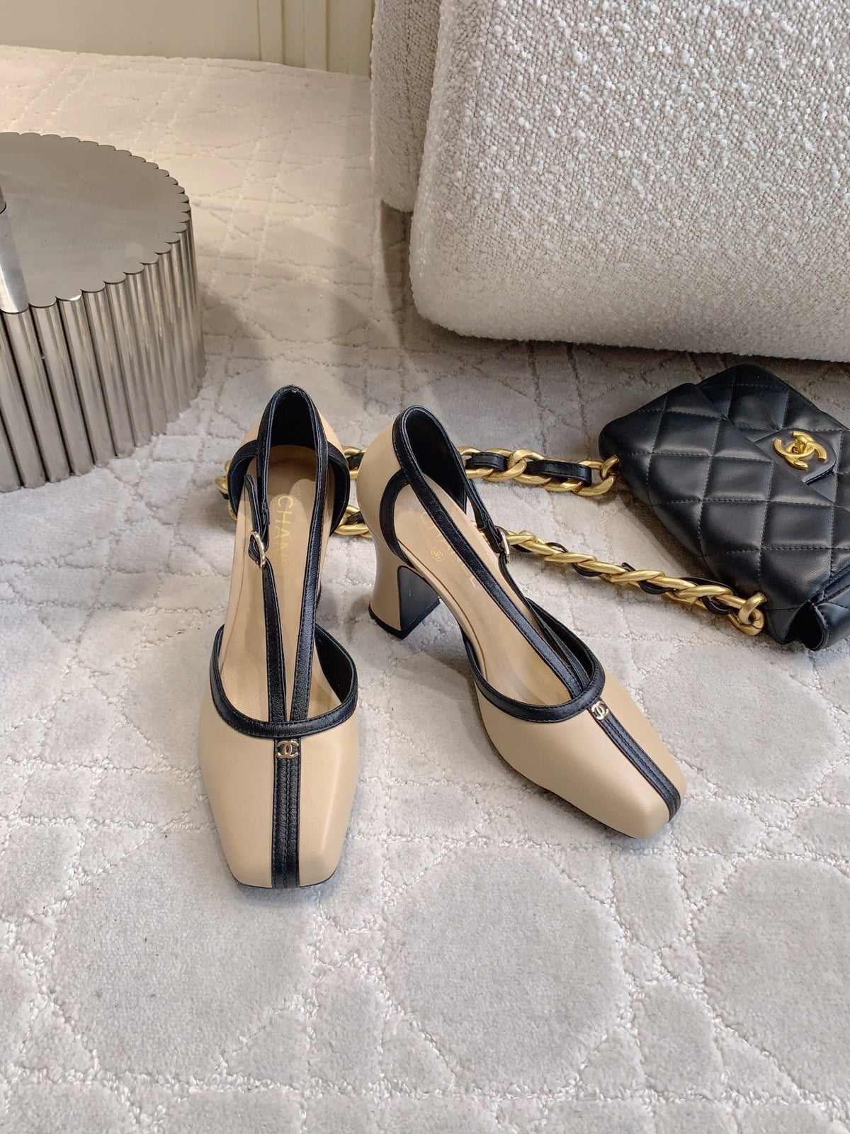 CC FW26 Square Cap Toe Slingback 8.5cm Black Beige Patent Leather 723689