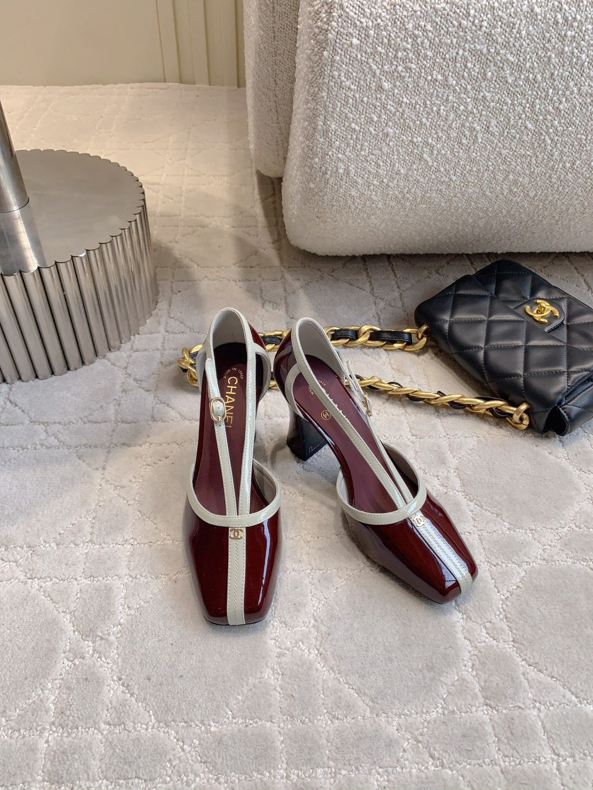 CC FW26 Square Cap Toe Slingback 8.5cm White Burgundy Patent Leather 723688
