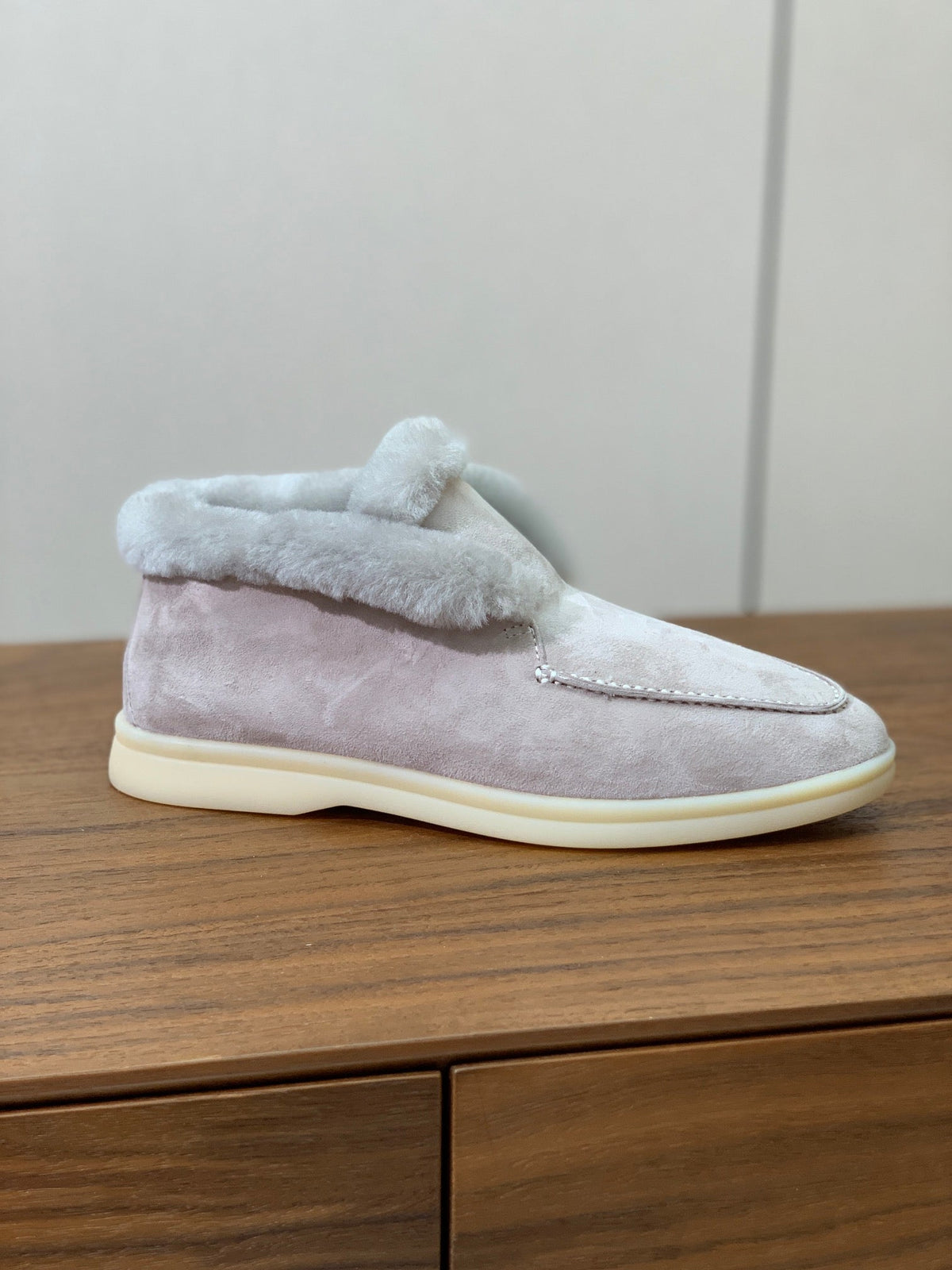 LP Open Walk Chukka Boot Powder Pearl Suede Lamb Fur
