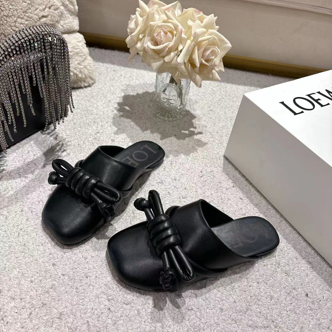 Loewe Flamenco Knot Mule Black Sheepskin 664825