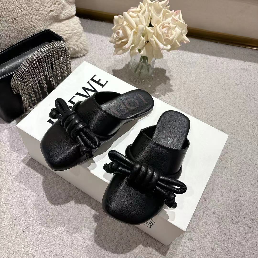 Loewe Flamenco Knot Mule Black Sheepskin 664825