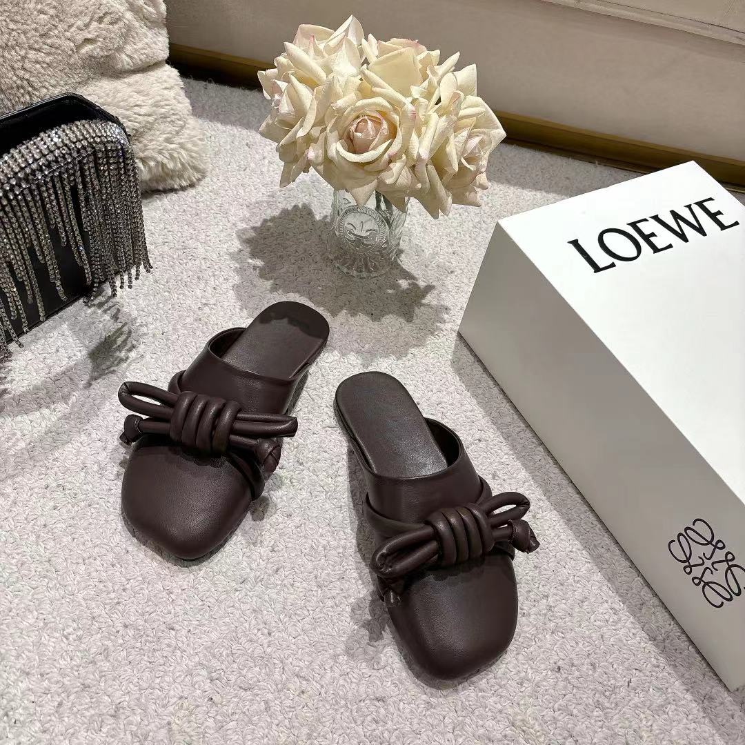 Loewe Flamenco Knot Mule Chocolate Sheepskin 664826