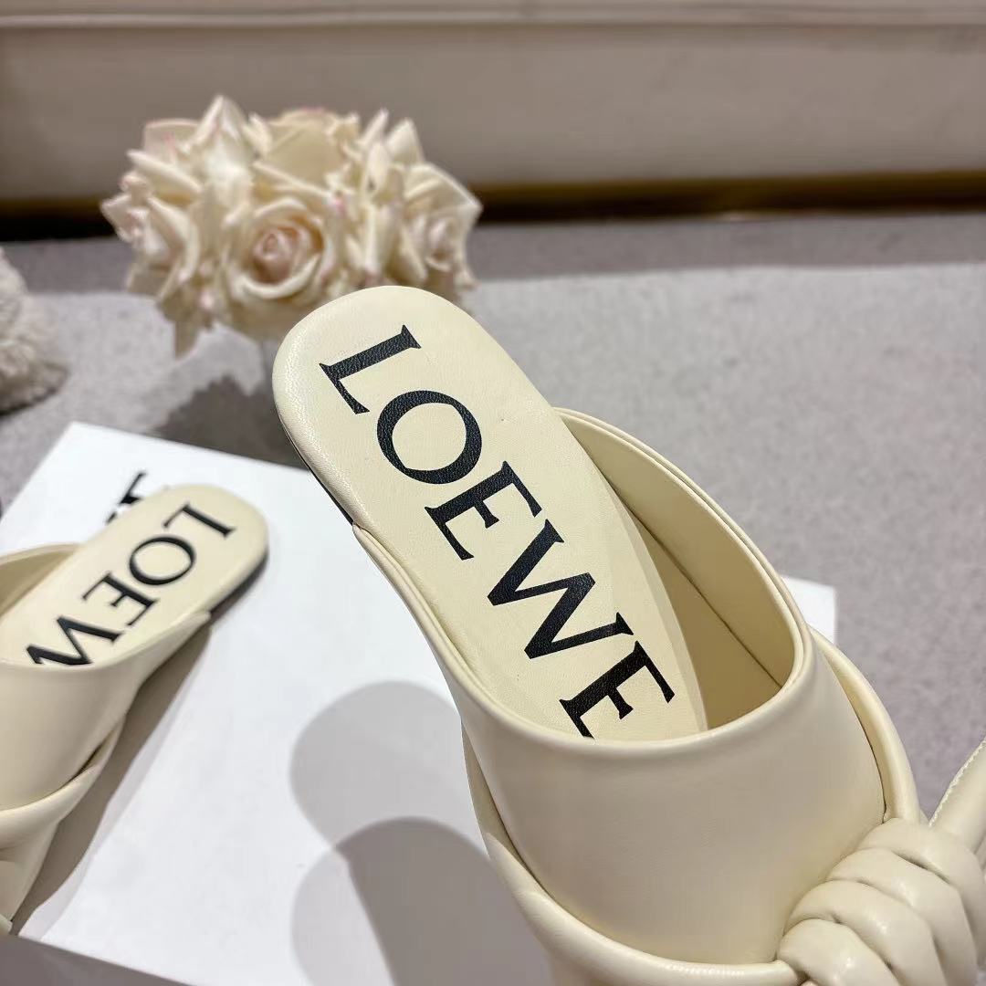 Loewe Flamenco Knot Mule Cream Sheepskin 664828