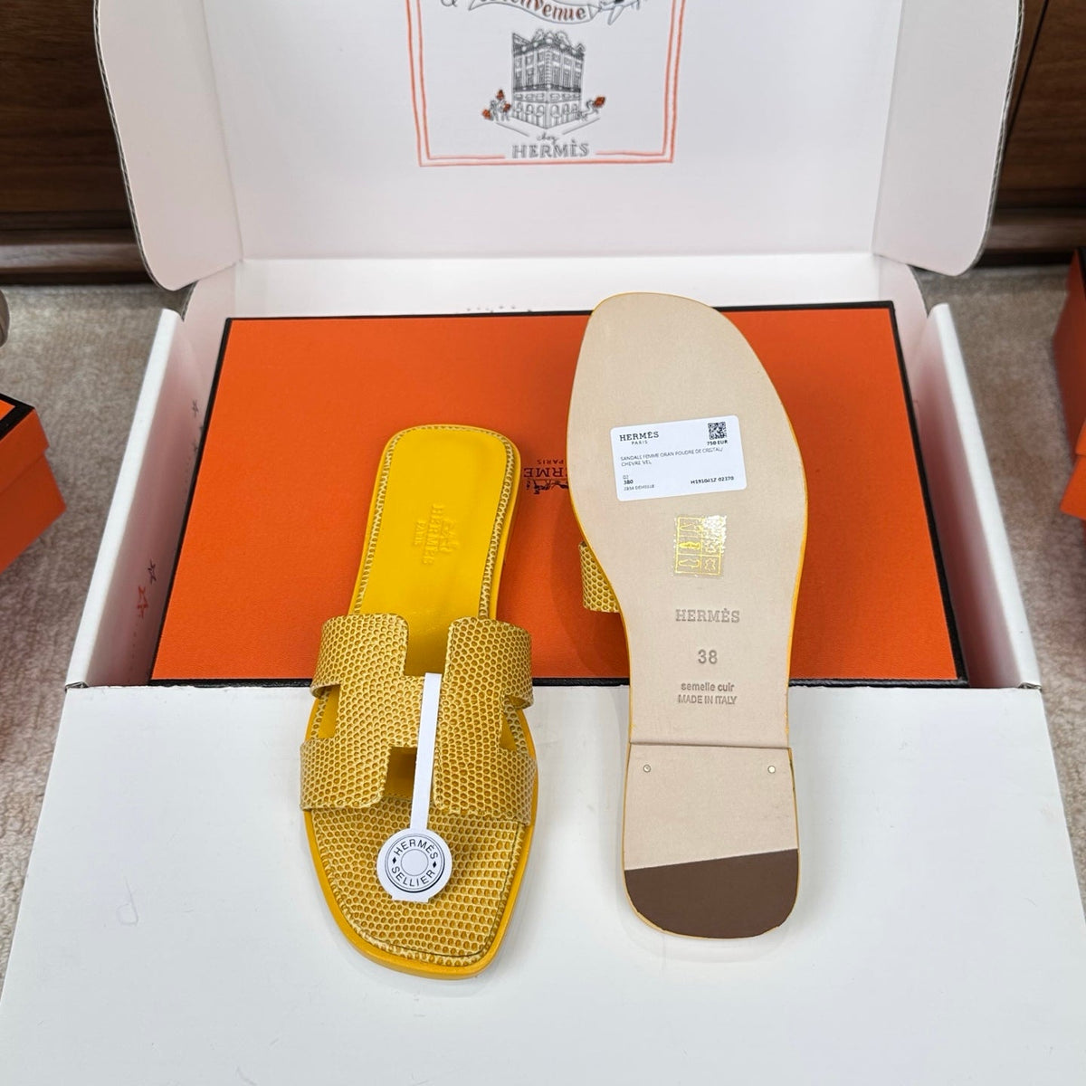 HM Oran Sandal Yellow Embossed Lizard Leather 802374