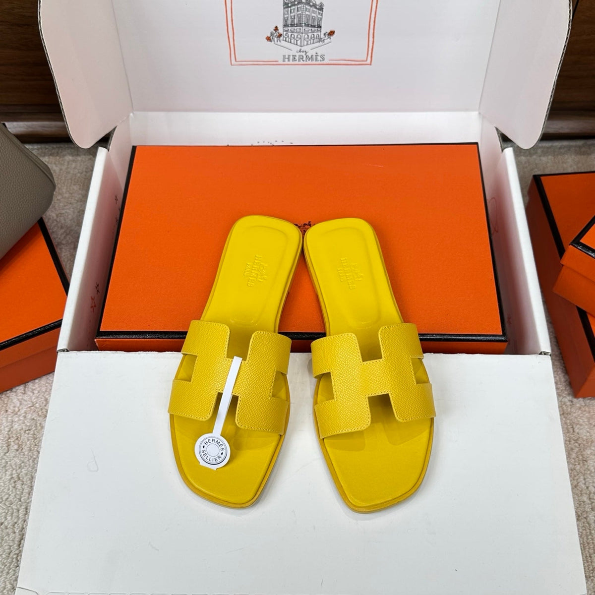 HM Oran Sandal Bright Yellow Espom Sheepskin 802477