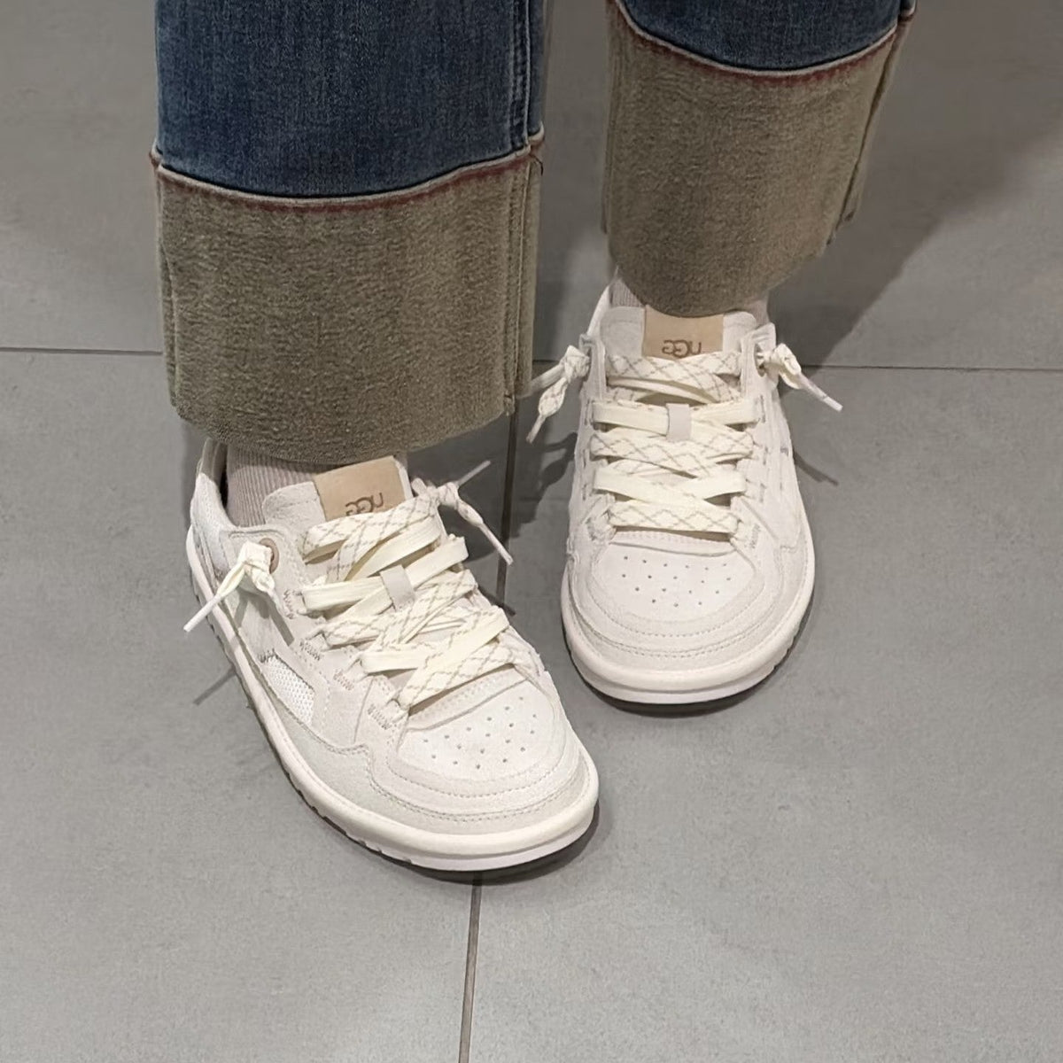 UGG Minimel Casual Sneakers Light Grey Suede Mesh