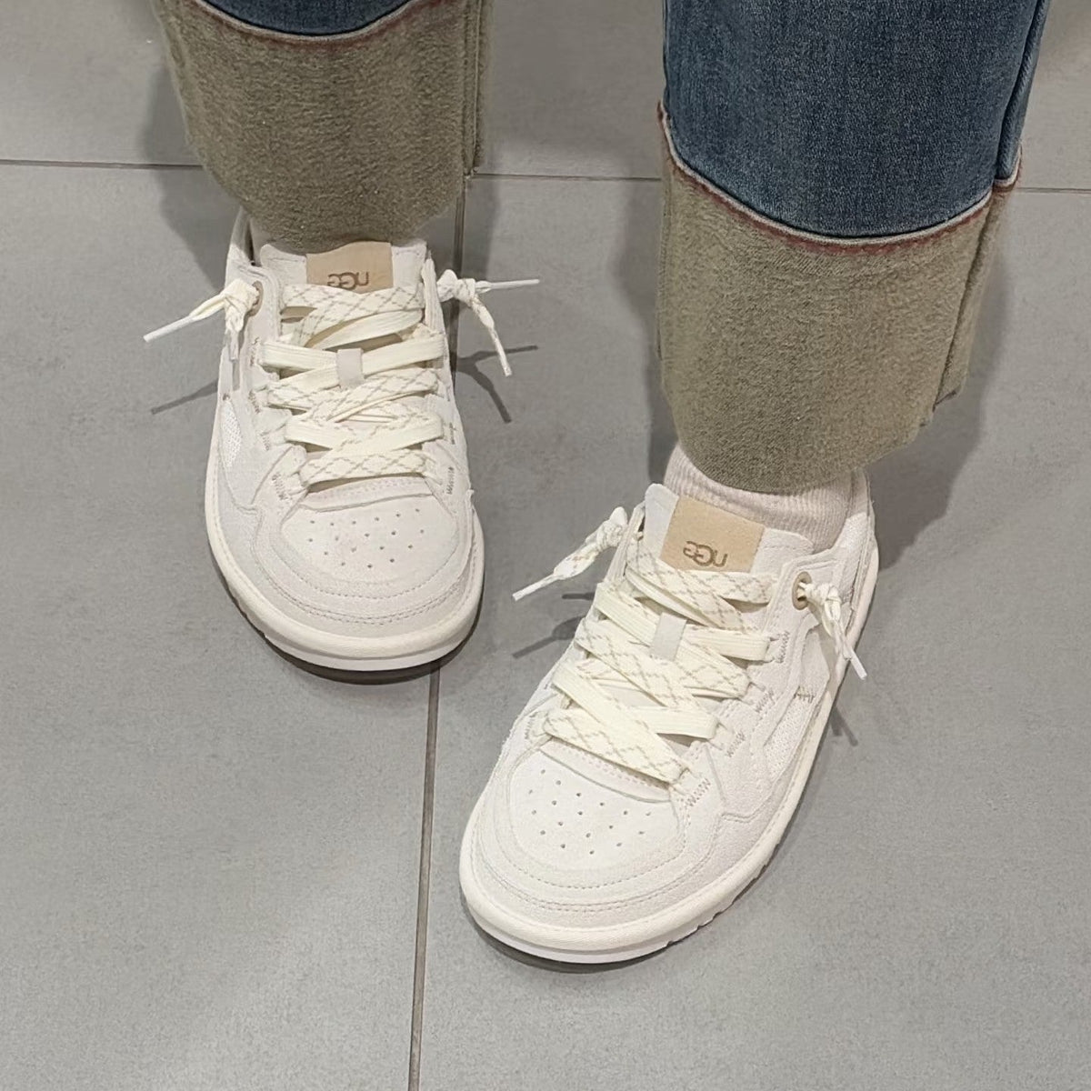 UGG Minimel Casual Sneakers Light Grey Suede Mesh