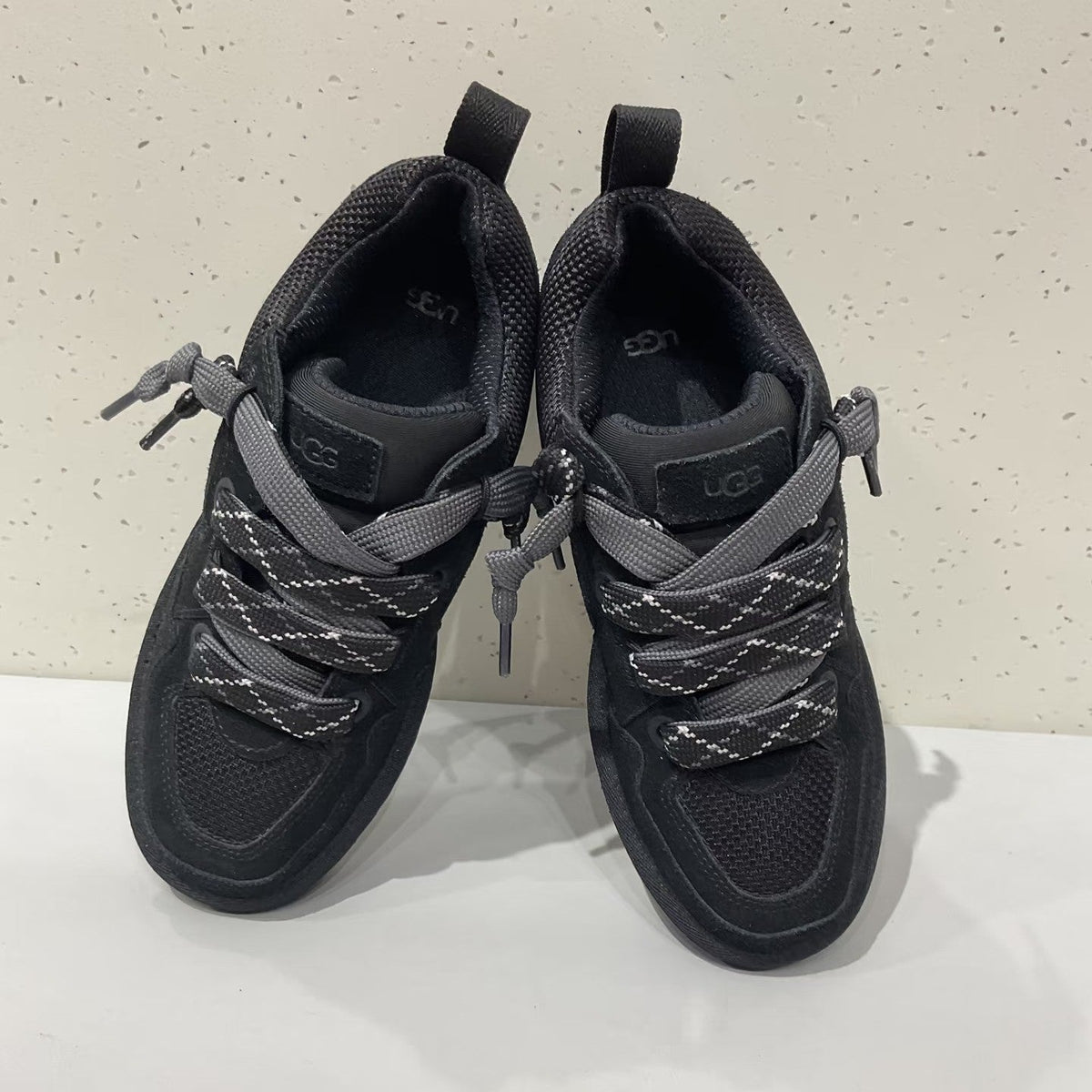 UGG Minimel Casual Sneakers Black Suede Mesh 664859
