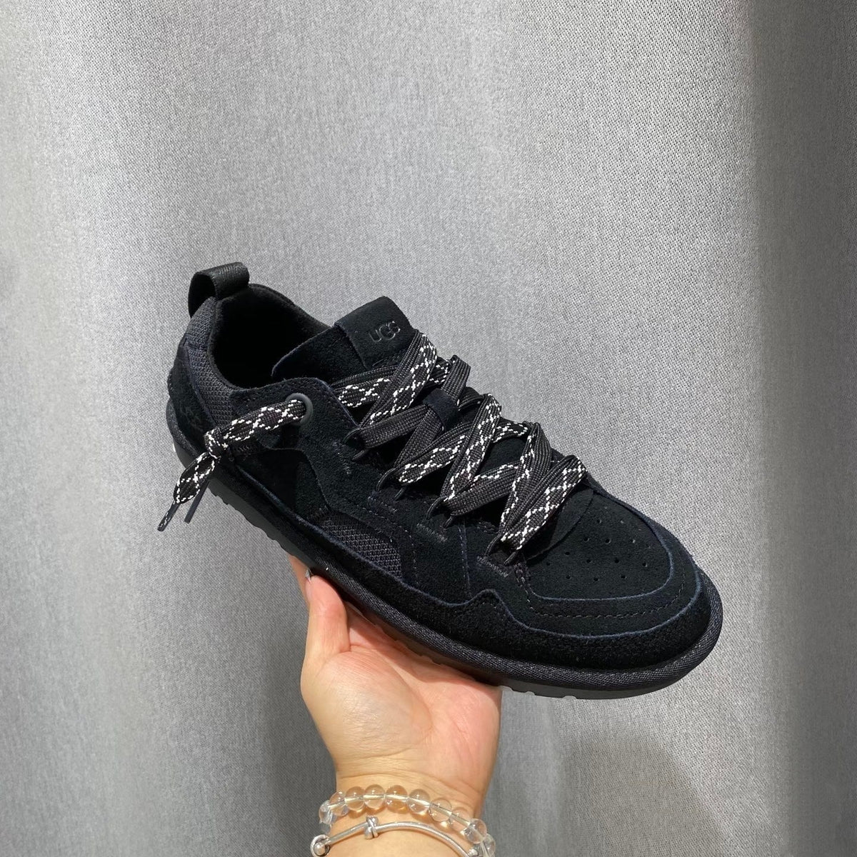 UGG Minimel Casual Sneakers Black Suede Mesh 664859