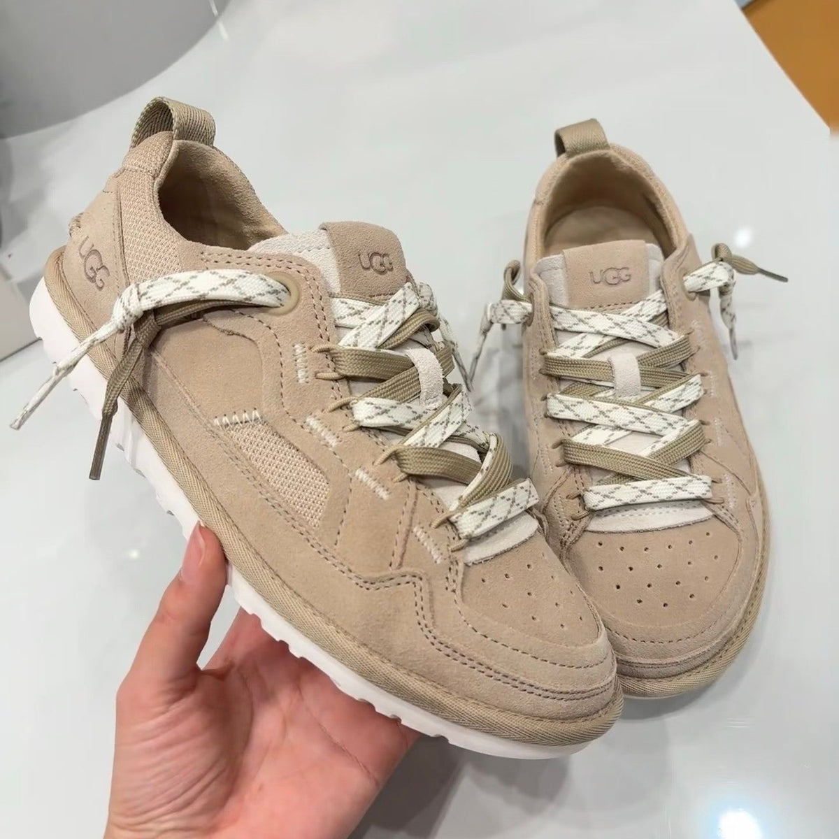 UGG Minimel Casual Sneakers Light Khahi Suede Mesh 664860