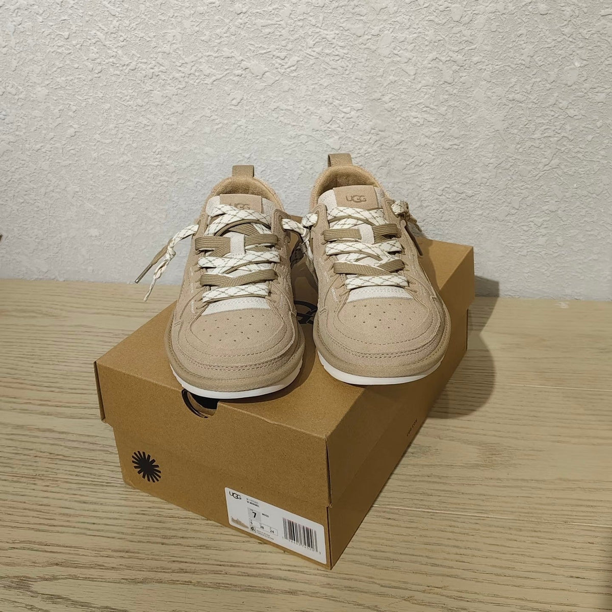 UGG Minimel Casual Sneakers Light Khahi Suede Mesh 664860