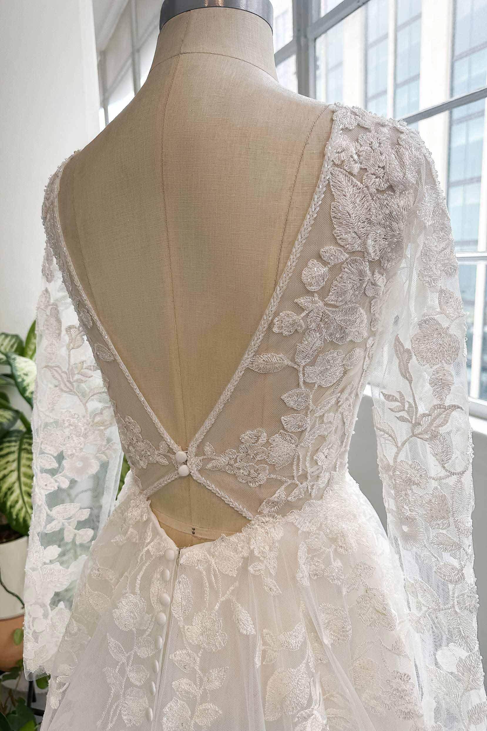 A-Line Court Train Lace Tulle Wedding Dress CW2994