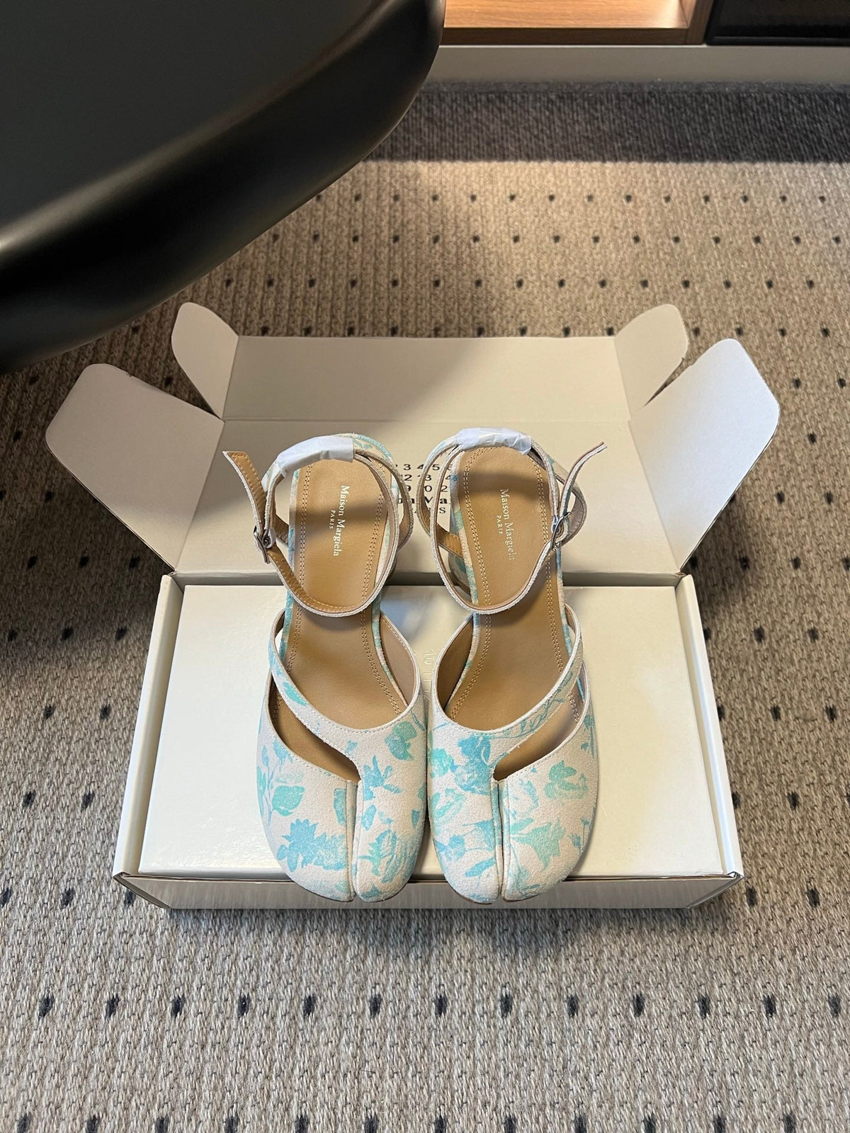 Maison Margiela Tabi Ballet Flat Blue Floral Print Suede 803541