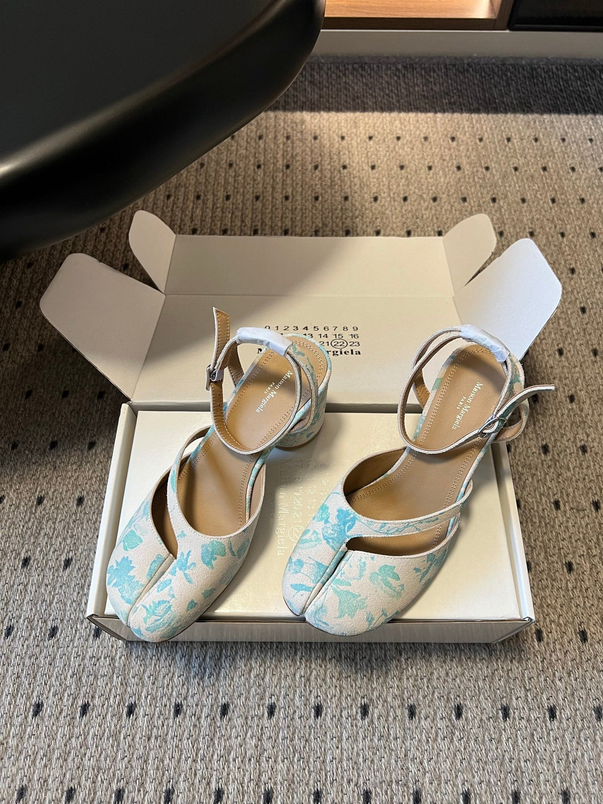 Maison Margiela Tabi Ballet Flat Blue Floral Print Suede 803541
