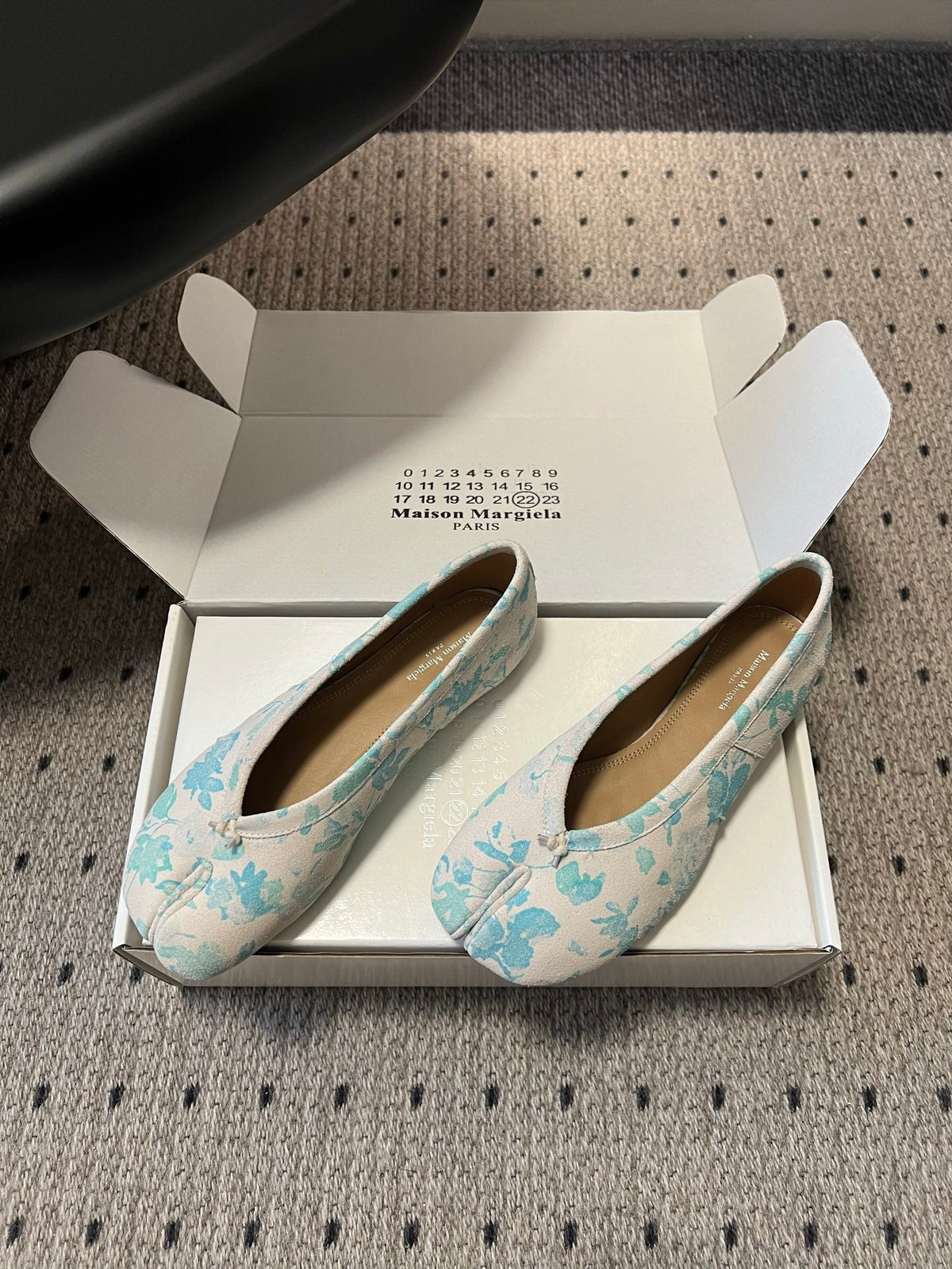 Maison Margiela Tabi Ballet Flat Blue Floral Print Suede 803541