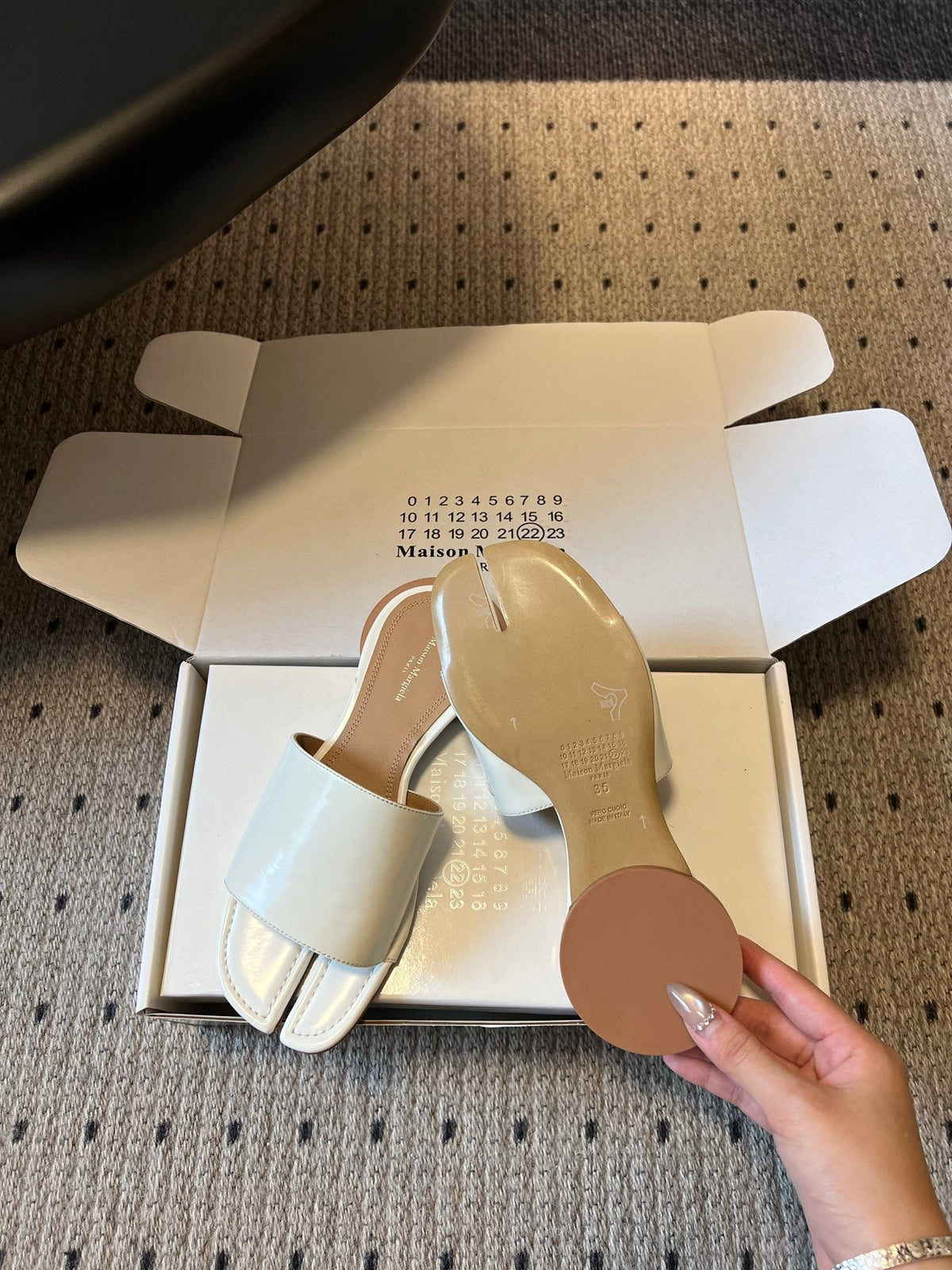 Maison Margiela Tabi Flat Mule White Sheepskin 803753