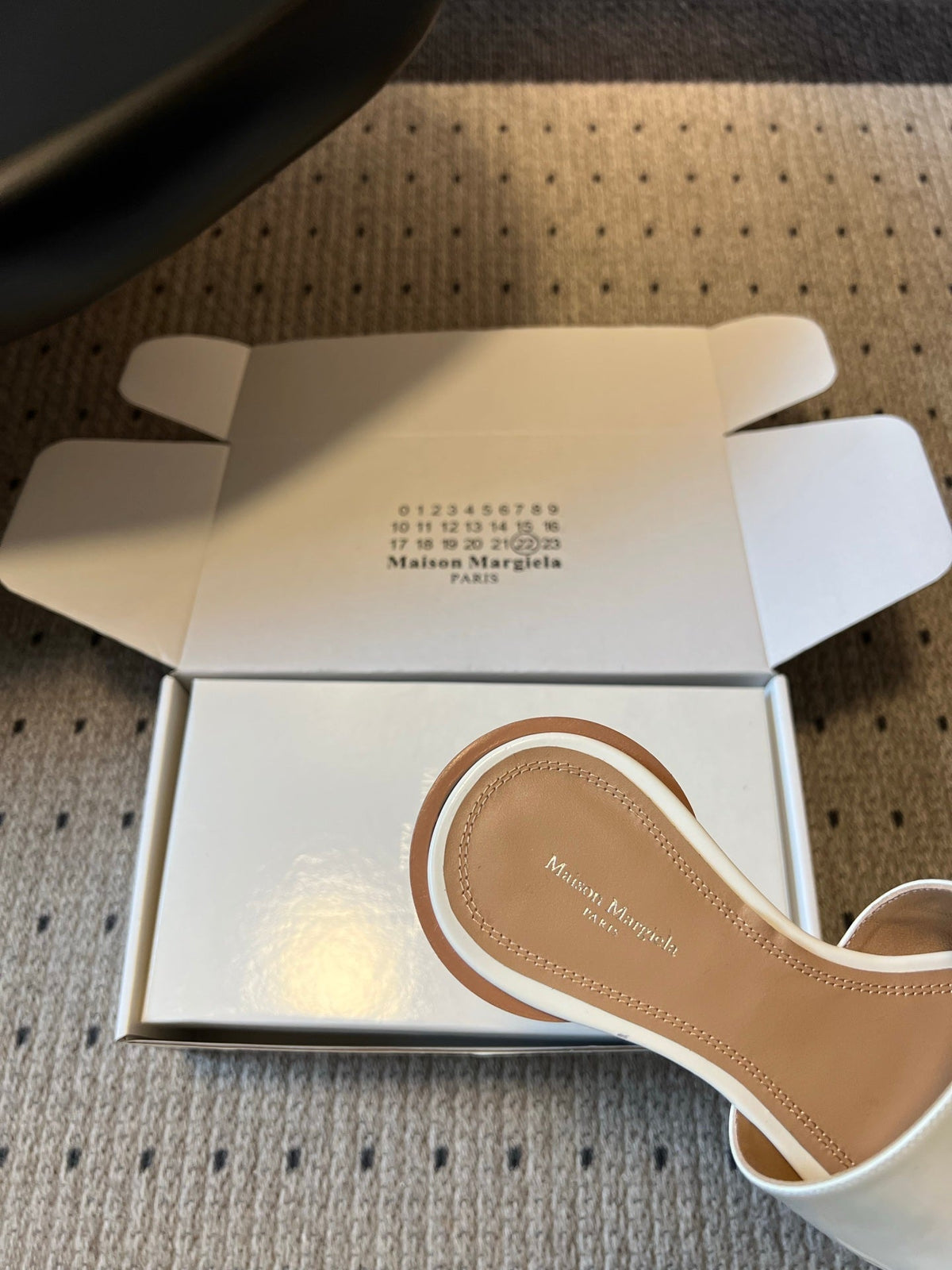 Maison Margiela Tabi Flat Mule White Sheepskin 803753