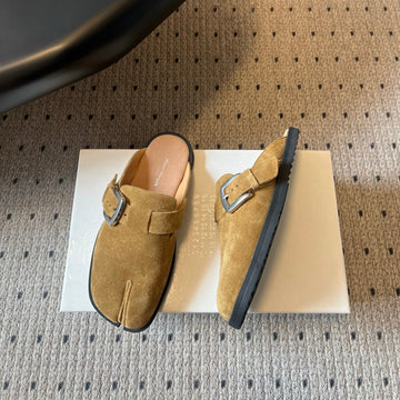 Maison Margiela Tabi Buckle-Fastening Mules Brown Suede 803622