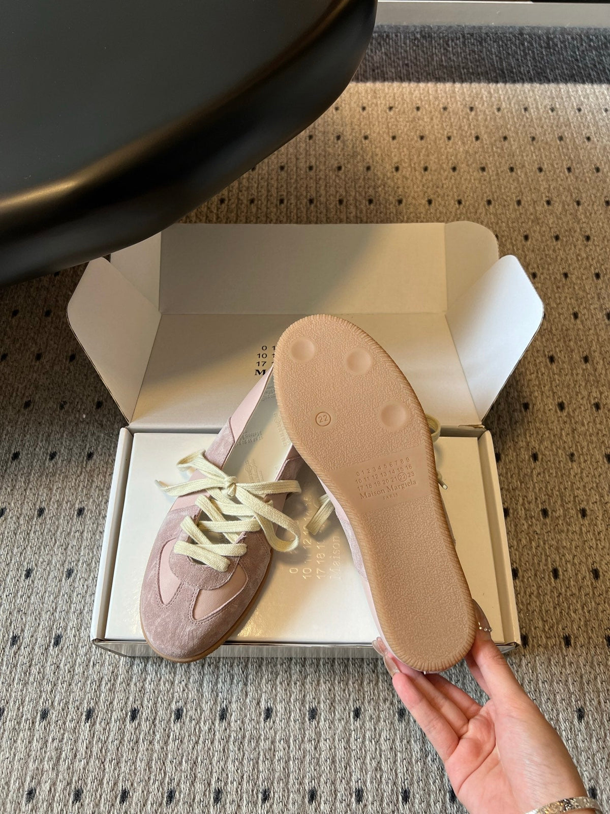 Maison Margiela Replica Sneakers Light Pink Suede 803724