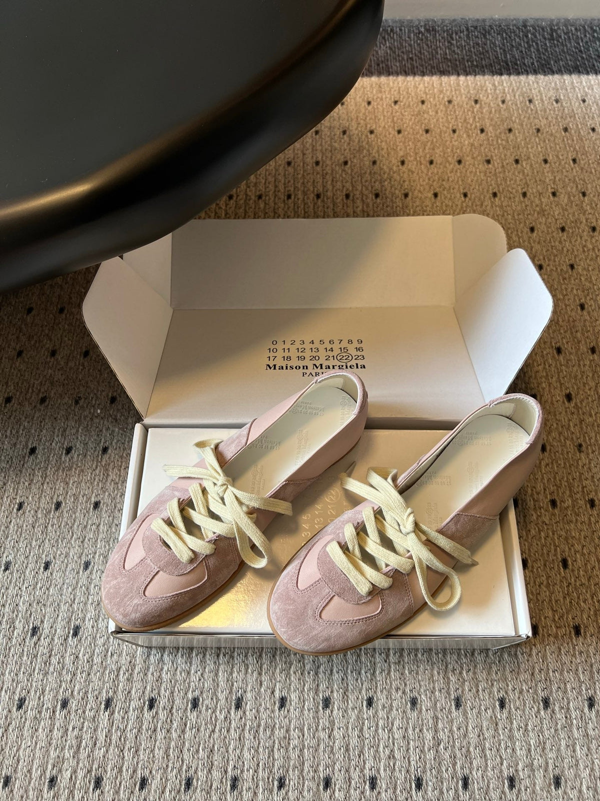 Maison Margiela Replica Sneakers Light Pink Suede 803724