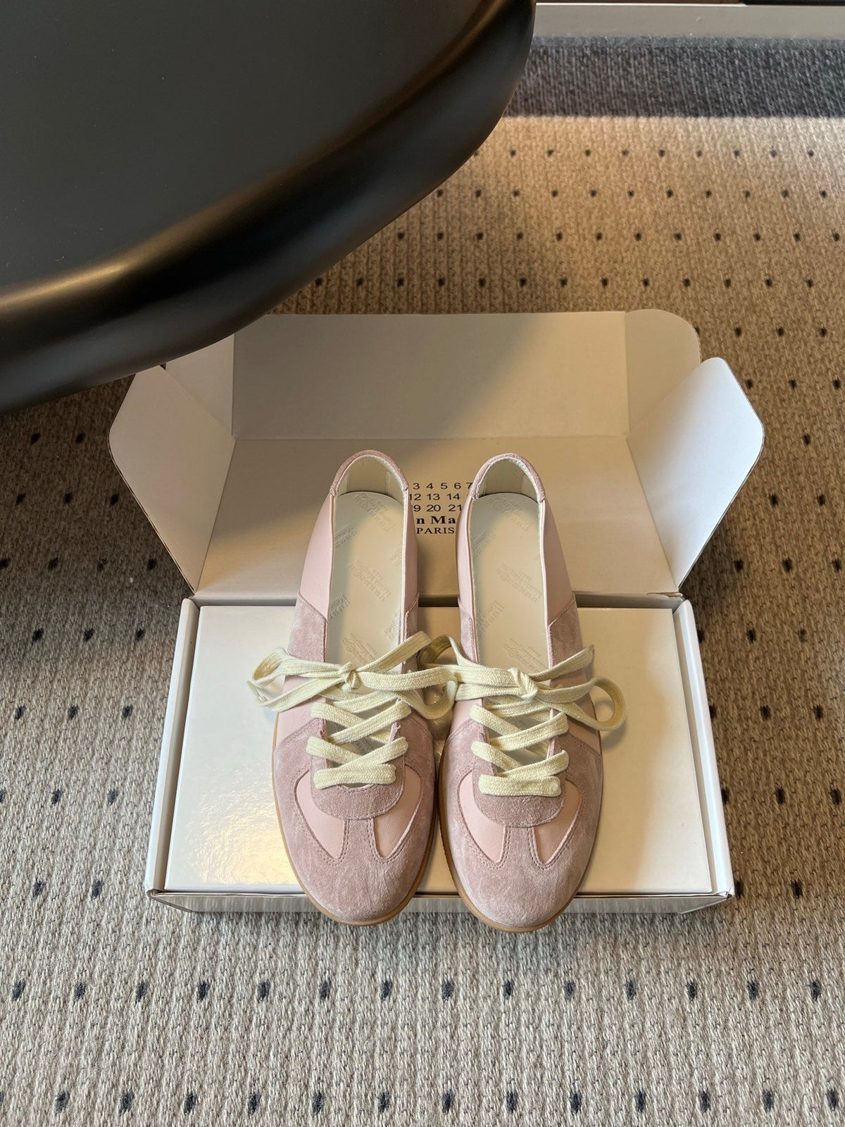 Maison Margiela Replica Sneakers Light Pink Suede 803724
