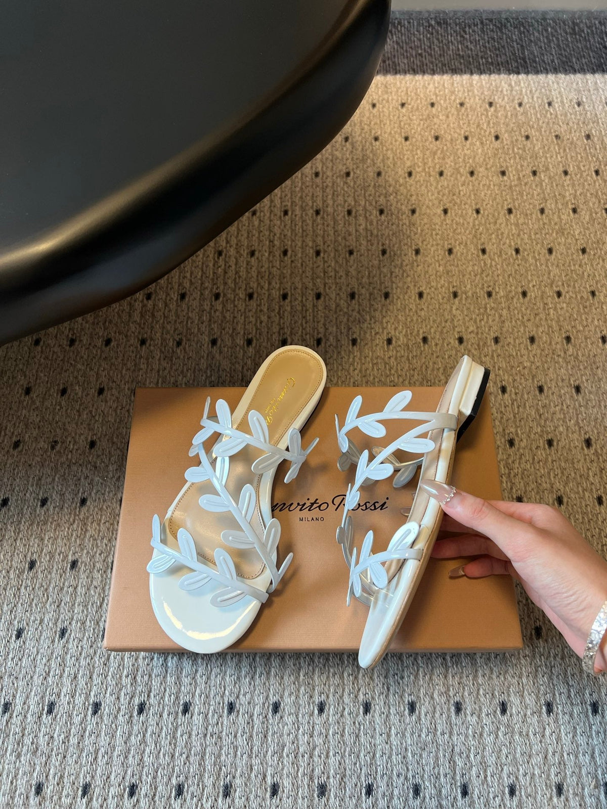 Gianvito Rossi Flavia Flat Sandals White Sheepskin 803762