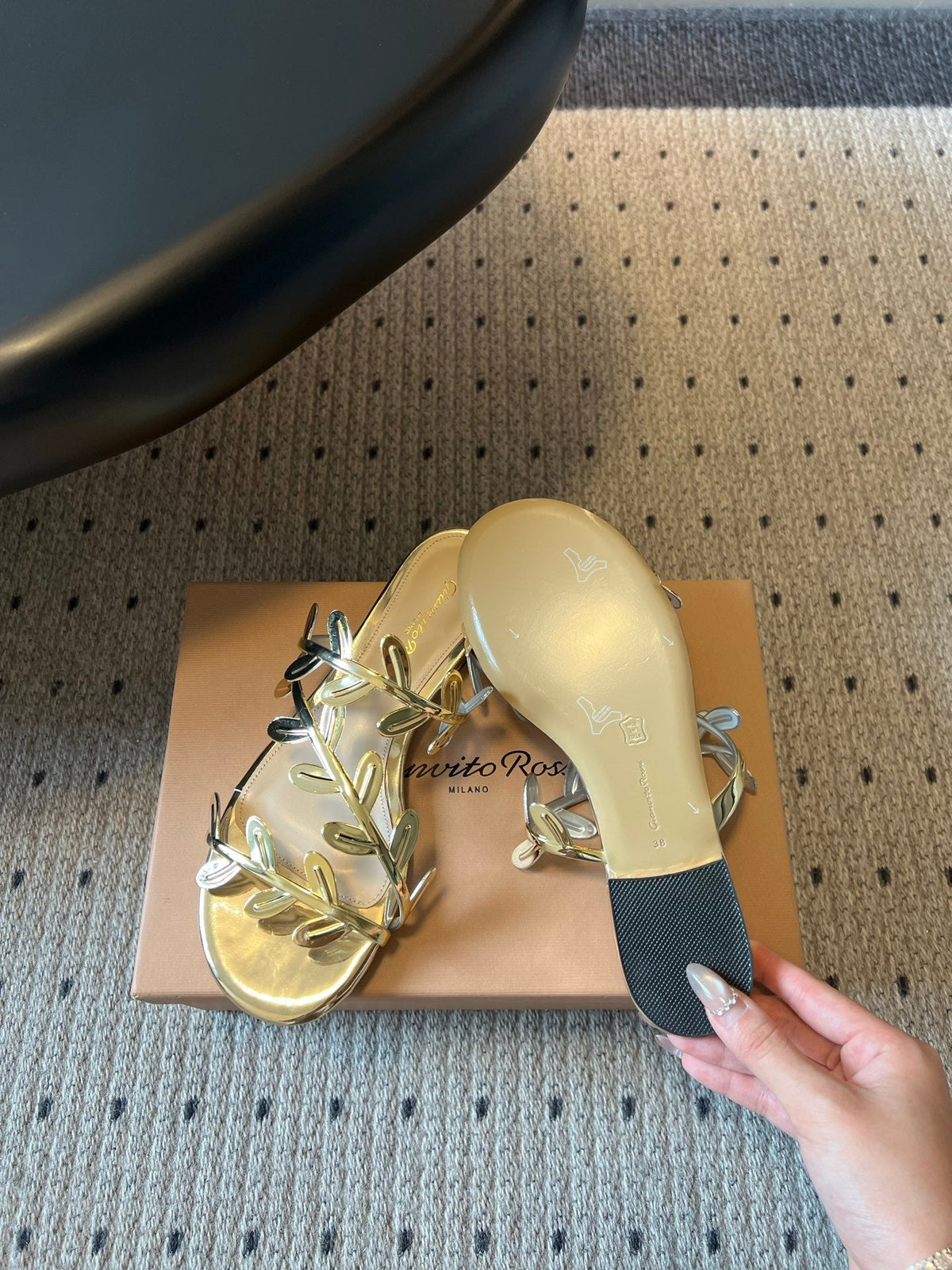 Gianvito Rossi Flavia Flat Sandals Metallic Gold Sheepskin 803765