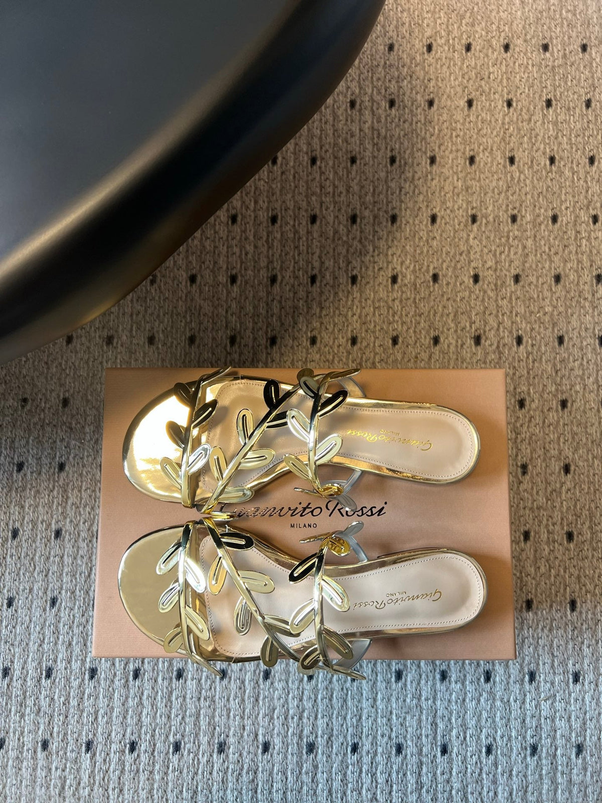 Gianvito Rossi Flavia Flat Sandals Metallic Gold Sheepskin 803765