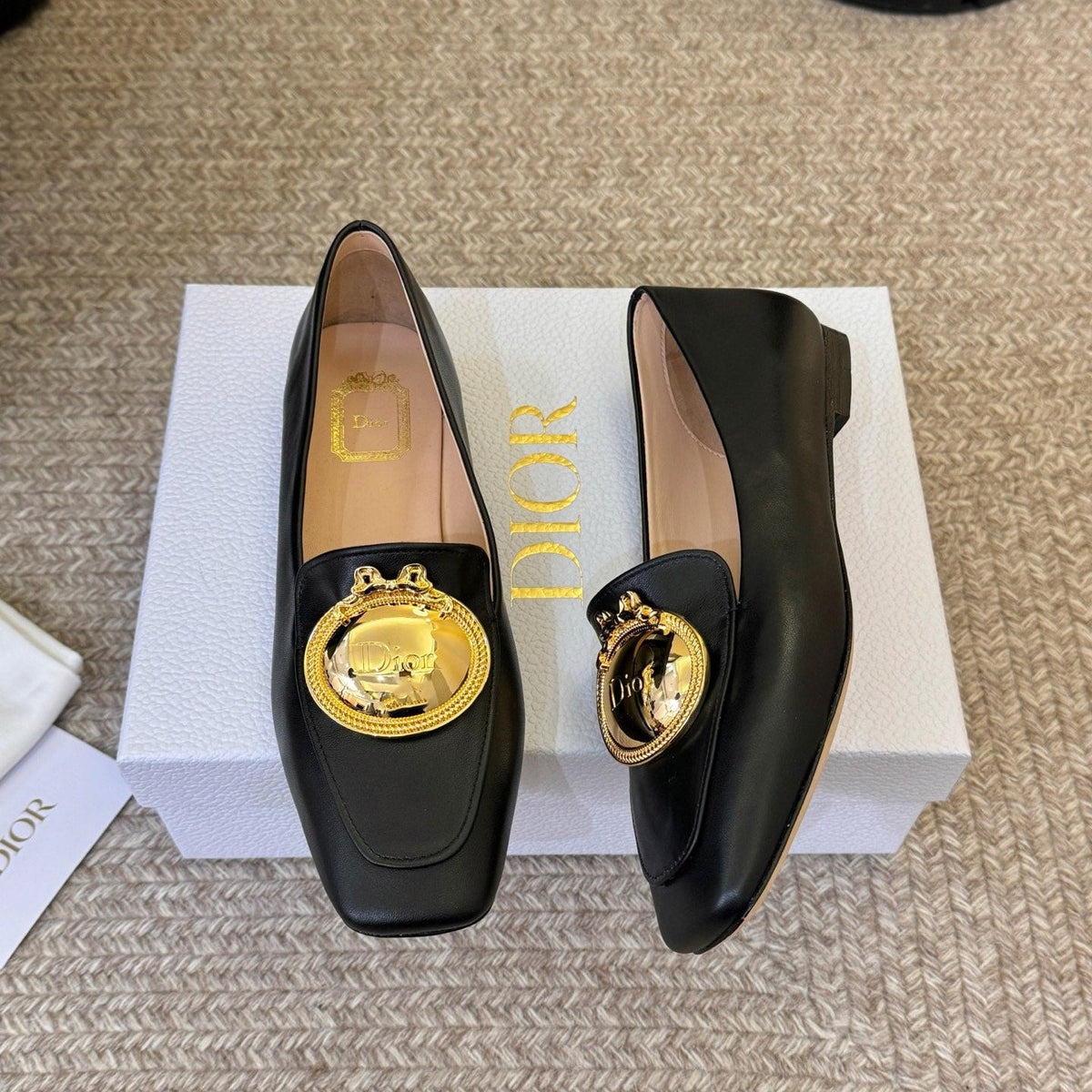 CD Médaillon Loafer Black Sheepskin 835719