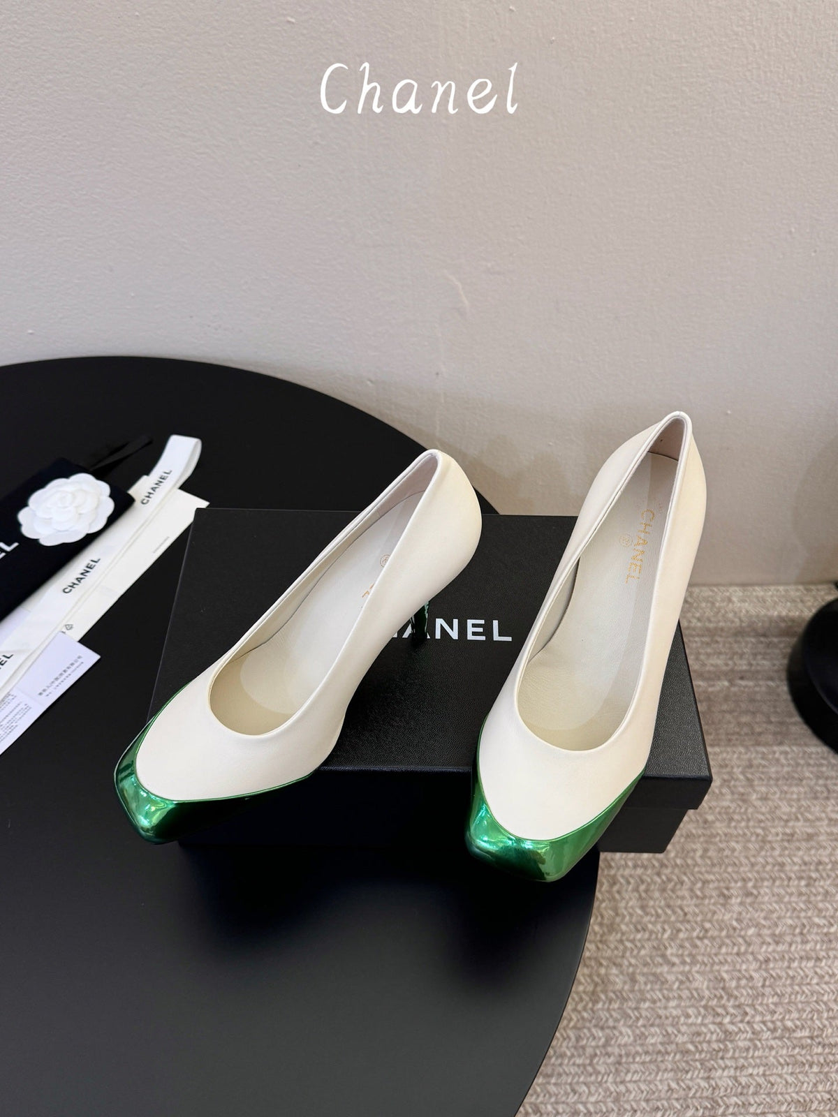 CC 26s Square Toe Pump White Green Sheepskin 835676