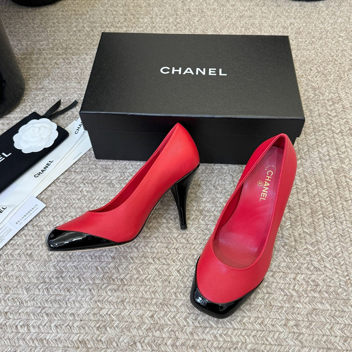 CC 26s Square Toe Pump Red Sheepskin 835679
