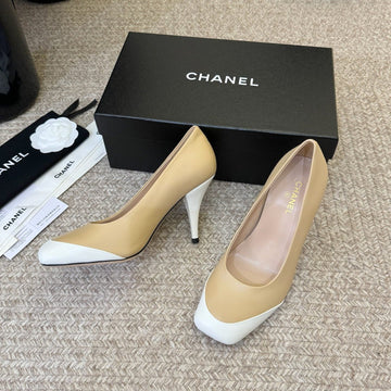 CC 26s Square Toe Pump Beige Sheepskin 835680